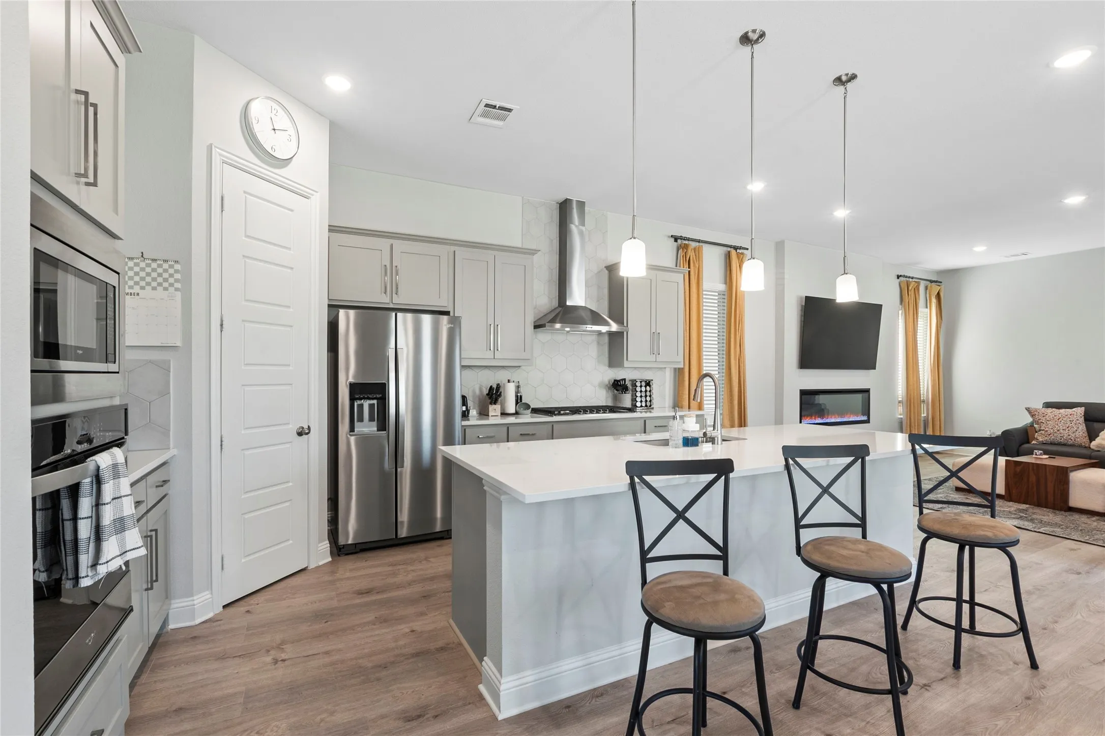Single Family Residence For Sale in Dallas County , 7216 Palisades Drive, Rowlett, Texas 75088, 3 Bedroom, 3 Bathroom, 2 Garage spaces, 2,449 Sqft, built in 2024, mls#21219734, Real Estate Agent in Rowlett, Homes For Sale in Dallas county, Homes For Sale in Rowlett, Realtor in Rowlett Texas, Real Estate Brokerage Independent Realty Texas, Luminita Cordes Realtor