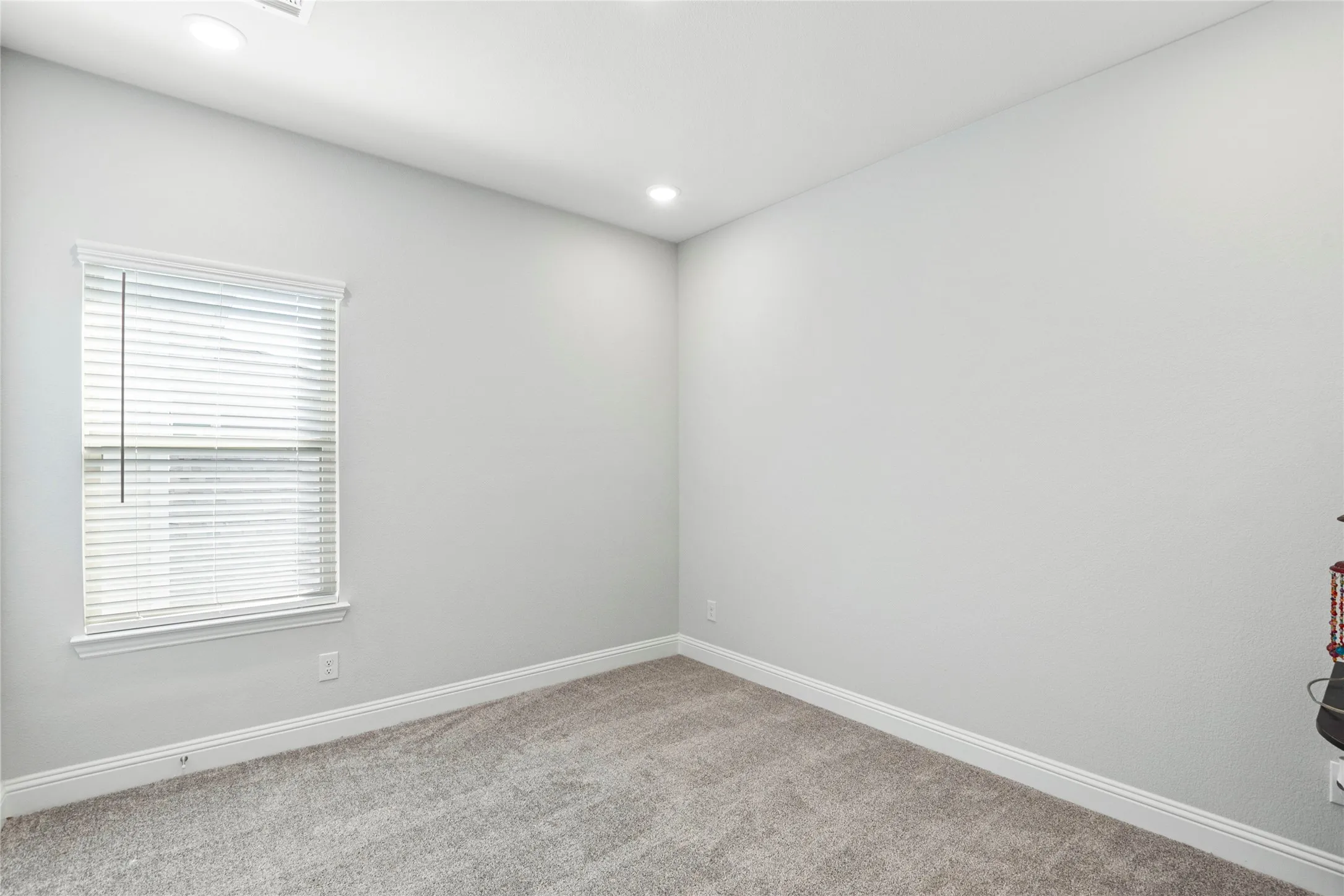 Single Family Residence For Sale in Dallas County , 7216 Palisades Drive, Rowlett, Texas 75088, 3 Bedroom, 3 Bathroom, 2 Garage spaces, 2,449 Sqft, built in 2024, mls#21219734, Real Estate Agent in Rowlett, Homes For Sale in Dallas county, Homes For Sale in Rowlett, Realtor in Rowlett Texas, Real Estate Brokerage Independent Realty Texas, Luminita Cordes Realtor