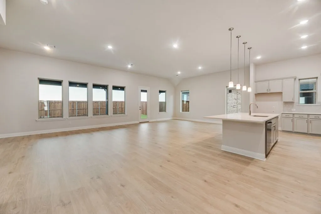 Single Family Residence For Sale in Denton County , 5825 Chidlow Drive, Celina, Texas 76227, 5 Bedroom, 5 Bathroom, 2 Garage spaces, 3,982 Sqft, built in 2026, New Construction - Complete, mls#21221995, Real Estate Agent in Celina, Homes For Sale in Denton county, Homes For Sale in Celina, Realtor in Celina Texas, Real Estate Brokerage Independent Realty Texas, Luminita Cordes Realtor