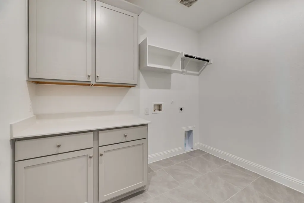 Single Family Residence For Sale in Denton County , 5825 Chidlow Drive, Celina, Texas 76227, 5 Bedroom, 5 Bathroom, 2 Garage spaces, 3,982 Sqft, built in 2026, New Construction - Complete, mls#21221995, Real Estate Agent in Celina, Homes For Sale in Denton county, Homes For Sale in Celina, Realtor in Celina Texas, Real Estate Brokerage Independent Realty Texas, Luminita Cordes Realtor