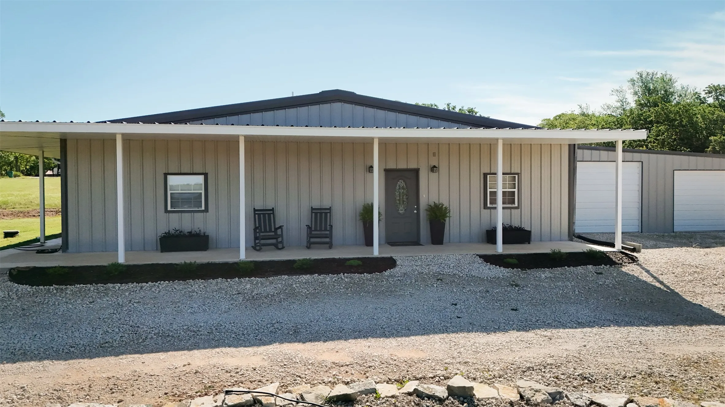 Single Family Residence For Sale in Montague County , 346 Nocona Drive, Nocona, Texas 76255, 3 Bedroom, 2 Bathroom, 3 Garage spaces, 2,025 Sqft, built in 2021, mls#21221609, Real Estate Agent in Nocona, Homes For Sale in Montague county, Homes For Sale in Nocona, Realtor in Nocona Texas, Real Estate Brokerage Independent Realty Texas, Luminita Cordes Realtor
