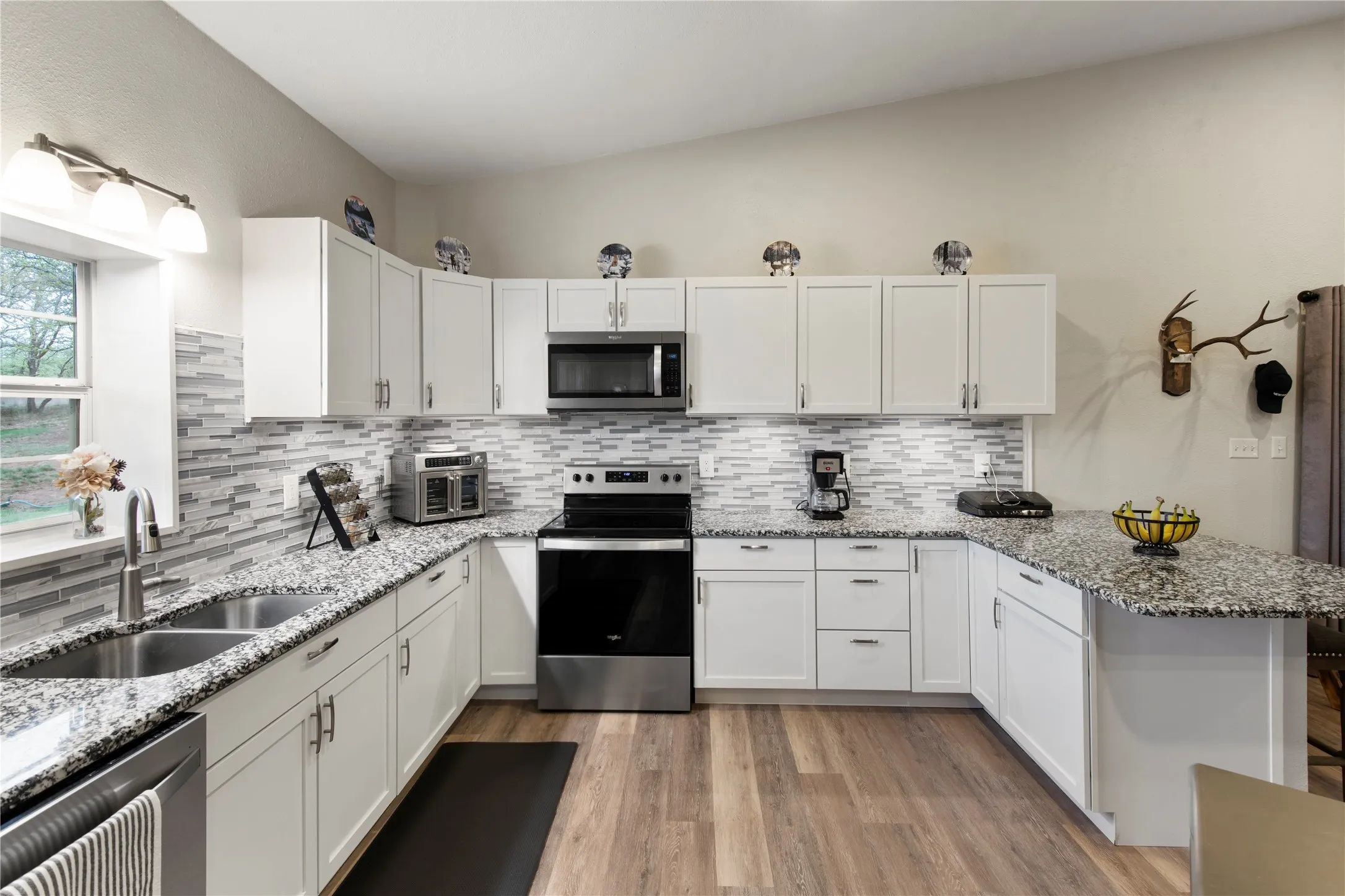 Single Family Residence For Sale in Montague County , 346 Nocona Drive, Nocona, Texas 76255, 3 Bedroom, 2 Bathroom, 3 Garage spaces, 2,025 Sqft, built in 2021, mls#21221609, Real Estate Agent in Nocona, Homes For Sale in Montague county, Homes For Sale in Nocona, Realtor in Nocona Texas, Real Estate Brokerage Independent Realty Texas, Luminita Cordes Realtor