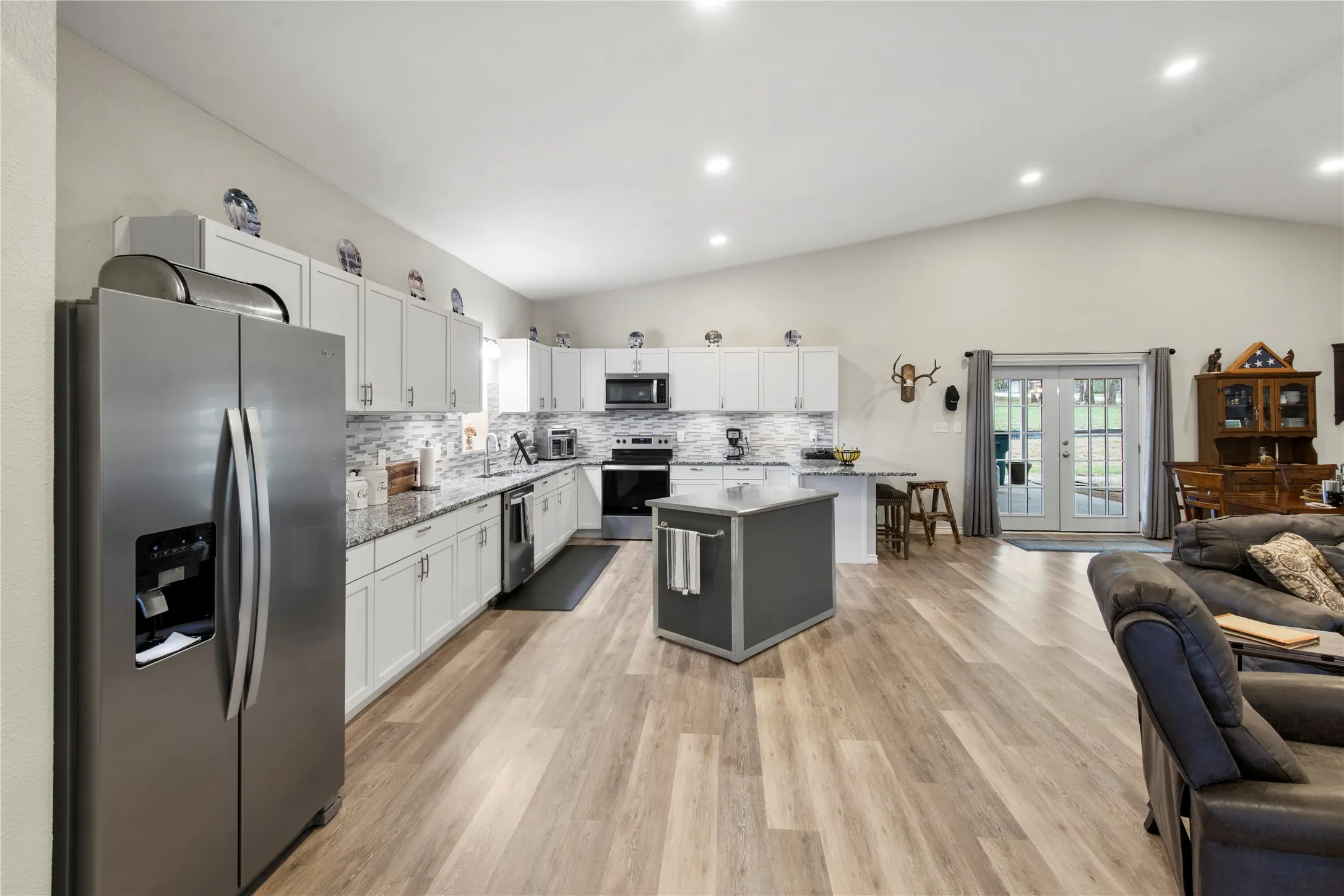 Single Family Residence For Sale in Montague County , 346 Nocona Drive, Nocona, Texas 76255, 3 Bedroom, 2 Bathroom, 3 Garage spaces, 2,025 Sqft, built in 2021, mls#21221609, Real Estate Agent in Nocona, Homes For Sale in Montague county, Homes For Sale in Nocona, Realtor in Nocona Texas, Real Estate Brokerage Independent Realty Texas, Luminita Cordes Realtor