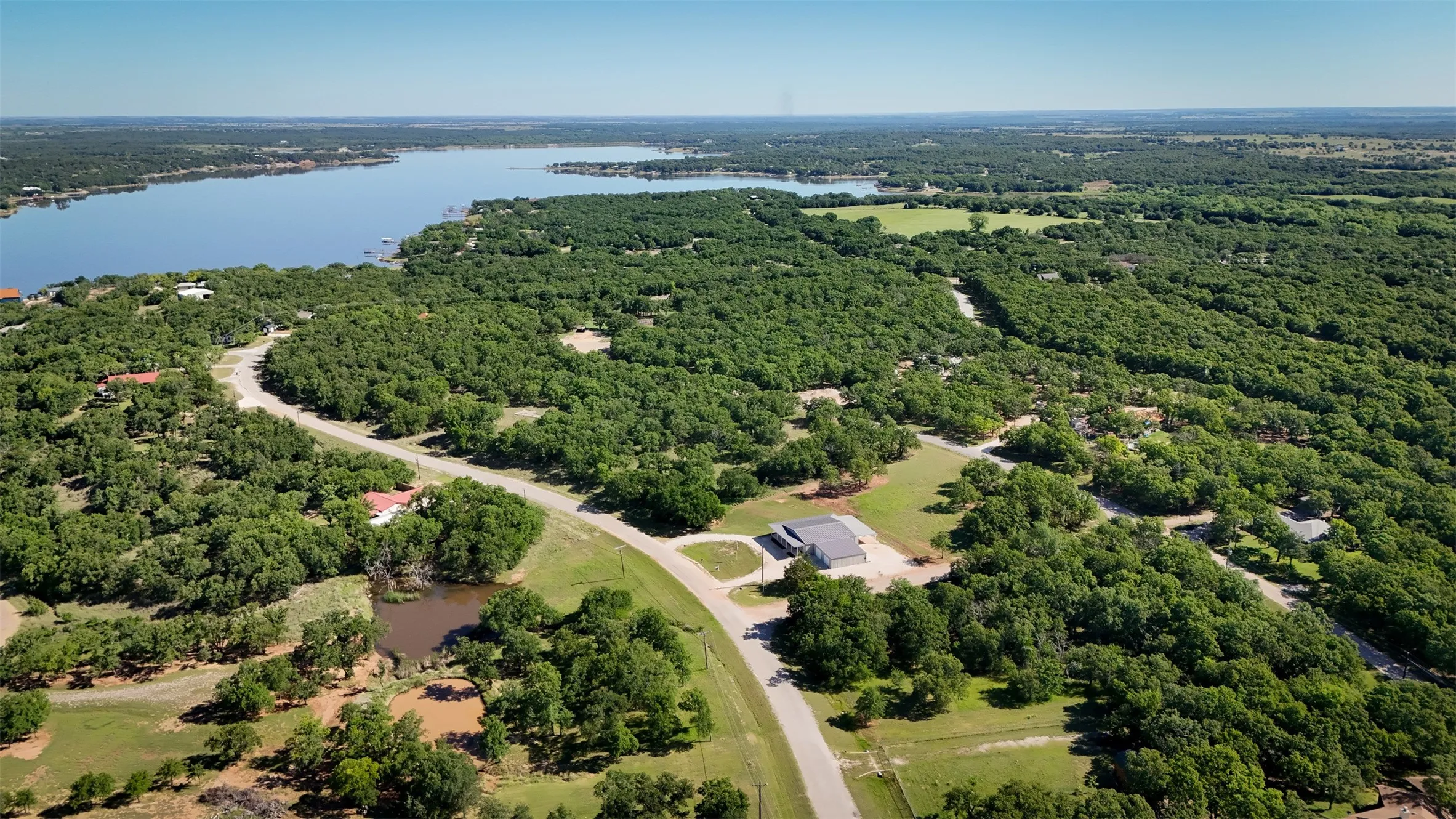 Single Family Residence For Sale in Montague County , 346 Nocona Drive, Nocona, Texas 76255, 3 Bedroom, 2 Bathroom, 3 Garage spaces, 2,025 Sqft, built in 2021, mls#21221609, Real Estate Agent in Nocona, Homes For Sale in Montague county, Homes For Sale in Nocona, Realtor in Nocona Texas, Real Estate Brokerage Independent Realty Texas, Luminita Cordes Realtor