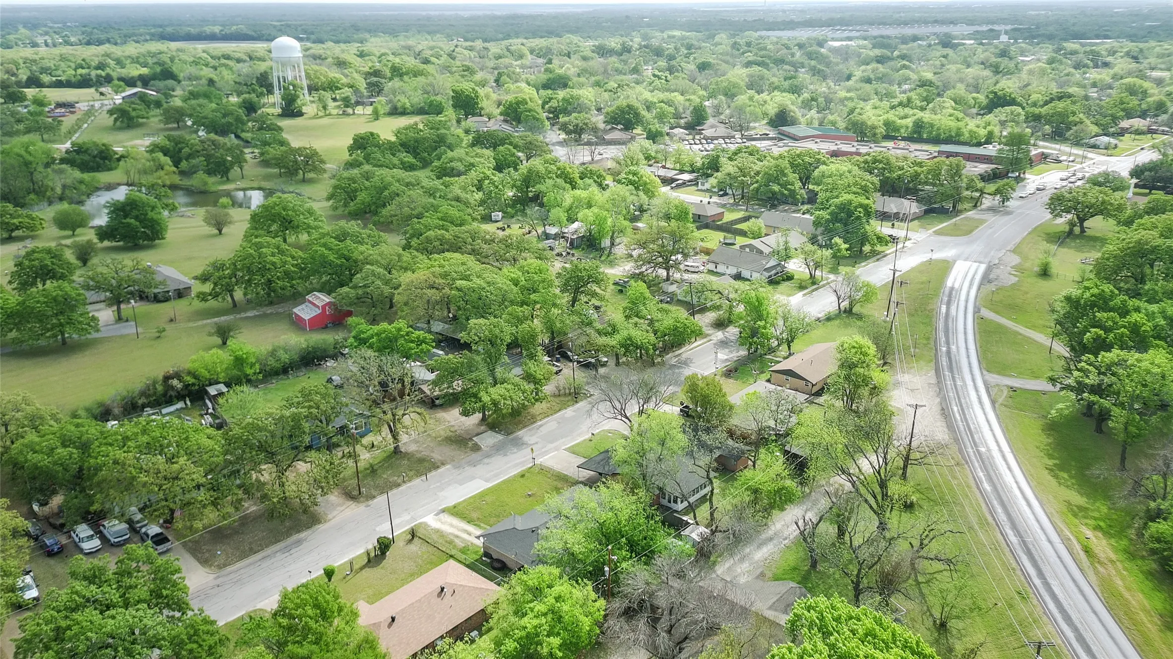 Single Family Residence For Sale in Navarro County , 3528 N Beaton Street, Corsicana, Texas 75110, 3 Bedroom, 2 Bathroom, Garage spaces, 1,680 Sqft, built in 1968, Price $205,000, mls#21205690, Real Estate Agent in Corsicana, Homes For Sale in Navarro county, Homes For Sale in Corsicana, Realtor in Corsicana Texas, Real Estate Brokerage Independent Realty Texas, Luminita Cordes Realtor