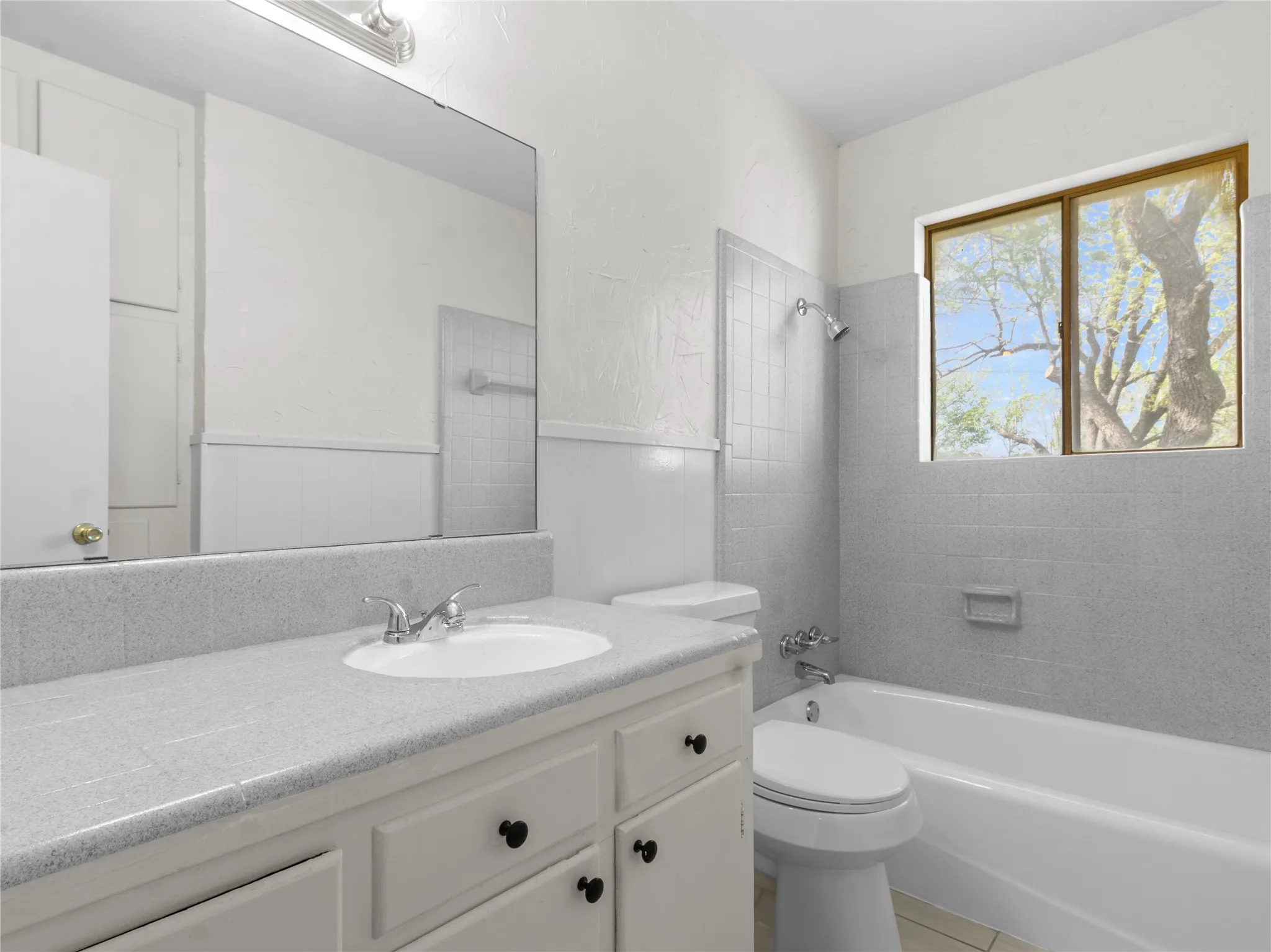 Single Family Residence For Sale in Navarro County , 3528 N Beaton Street, Corsicana, Texas 75110, 3 Bedroom, 2 Bathroom, Garage spaces, 1,680 Sqft, built in 1968, Price $205,000, mls#21205690, Real Estate Agent in Corsicana, Homes For Sale in Navarro county, Homes For Sale in Corsicana, Realtor in Corsicana Texas, Real Estate Brokerage Independent Realty Texas, Luminita Cordes Realtor