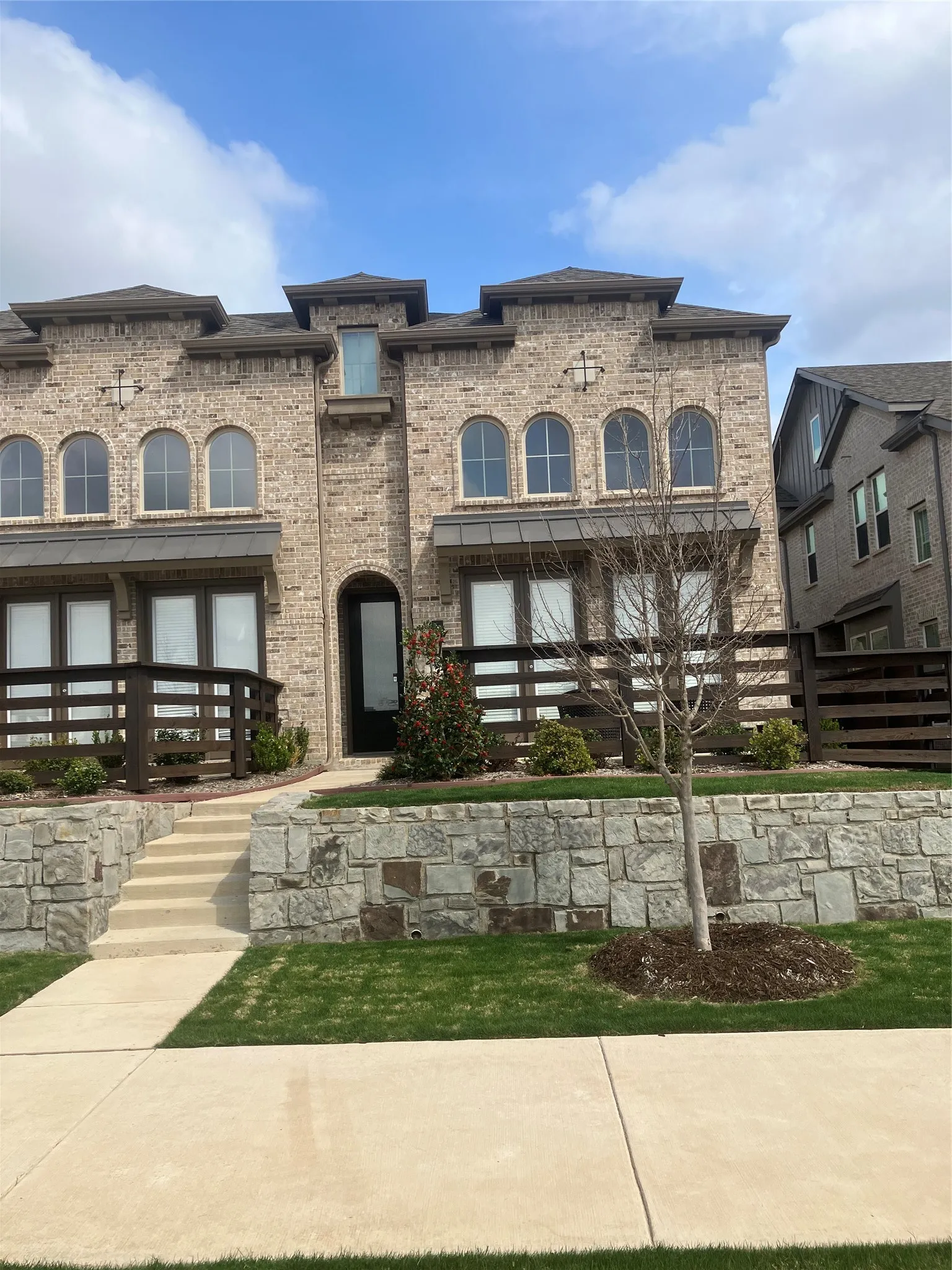 Townhouse For Sale in Grayson County , 3737 Bel Air Boulevard, Sherman, Texas 75090, 3 Bedrooms, 3 Bathrooms, 2 Garage spaces, 1,795 Sqft, built in 2023, Price $329,900, mls#21222213, Real Estate Agent in Sherman, Homes For Sale in Grayson county, Homes For Sale in Sherman, Realtor in Sherman Texas, Real Estate Brokerage Independent Realty Texas, Luminita Cordes Realtor