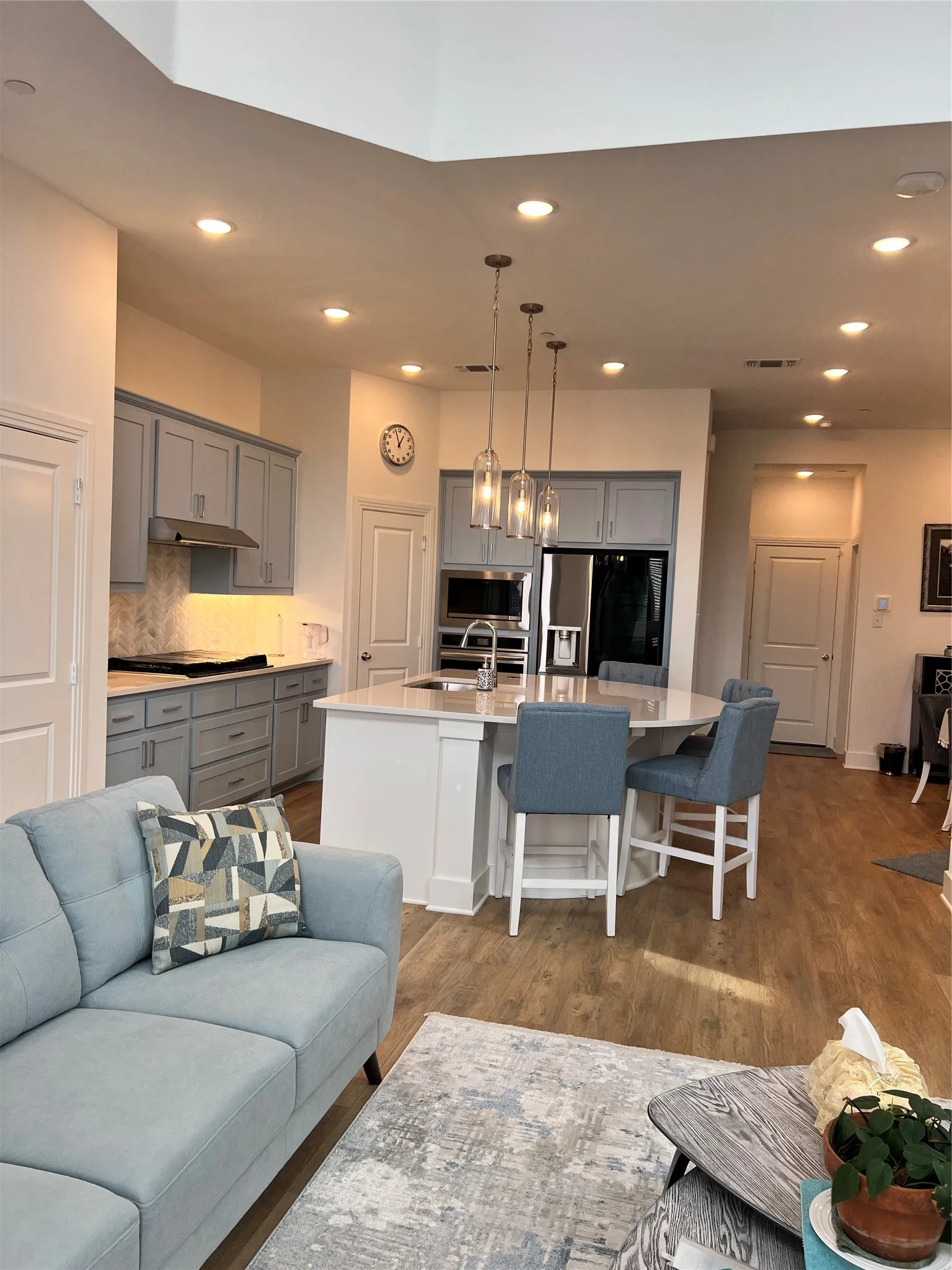 Townhouse For Sale in Grayson County , 3737 Bel Air Boulevard, Sherman, Texas 75090, 3 Bedrooms, 3 Bathrooms, 2 Garage spaces, 1,795 Sqft, built in 2023, Price $329,900, mls#21222213, Real Estate Agent in Sherman, Homes For Sale in Grayson county, Homes For Sale in Sherman, Realtor in Sherman Texas, Real Estate Brokerage Independent Realty Texas, Luminita Cordes Realtor