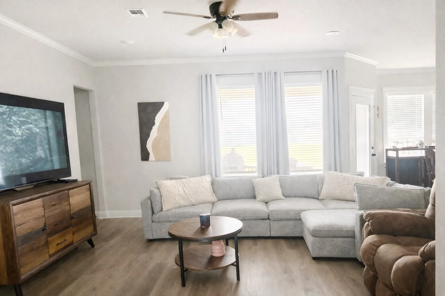 Single Family Residence For Sale in Mc Lennan County , 310 W Tate Street, Robinson, Texas 76706, 4 Bedrooms, 2 Bathrooms, 2 Garage spaces, 1,732 Sqft, built in 2021, Price $364,900, mls#21222073, Real Estate Agent in Robinson, Homes For Sale in Mc Lennan county, Homes For Sale in Robinson, Realtor in Robinson Texas, Real Estate Brokerage Independent Realty Texas, Luminita Cordes Realtor