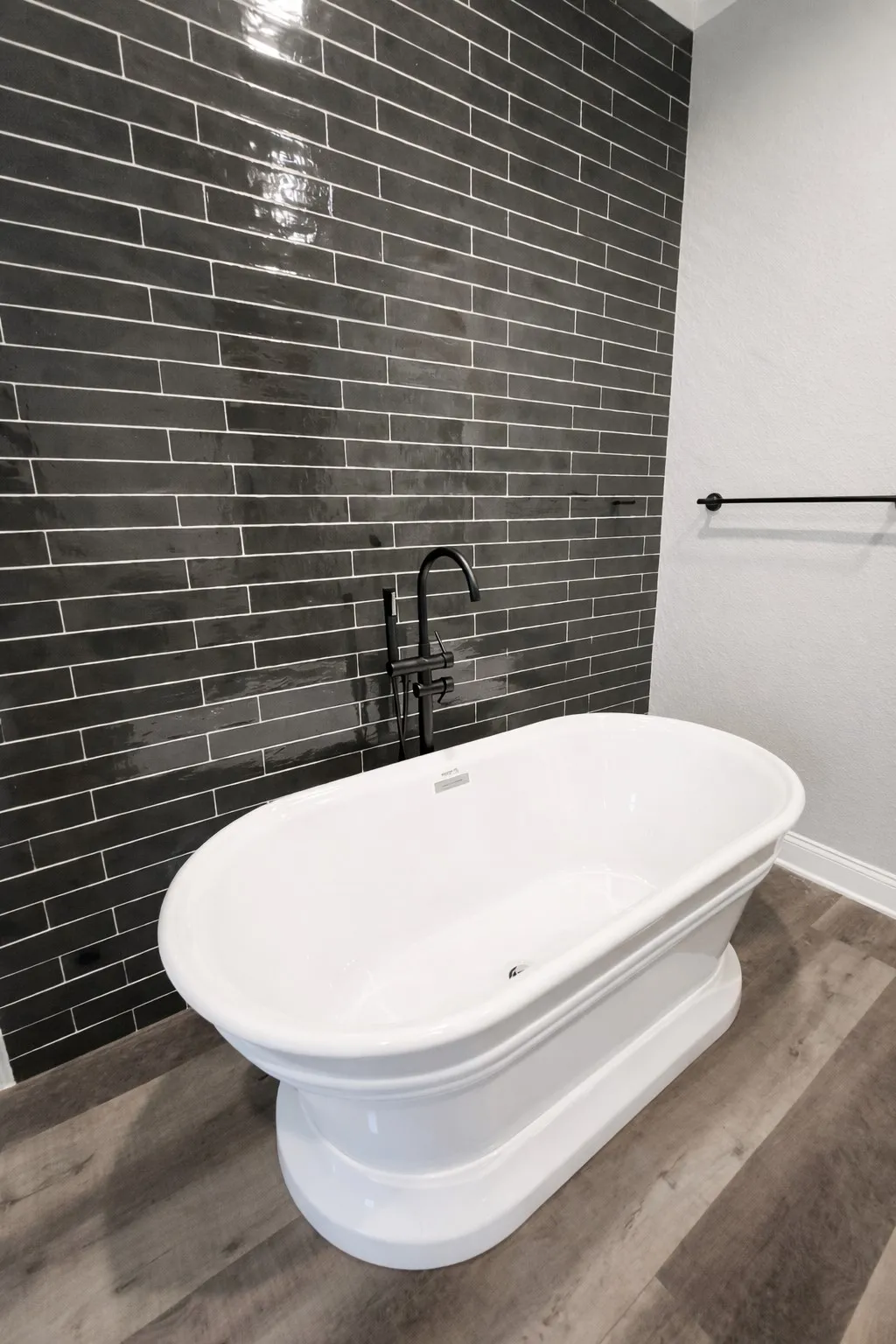 Single Family Residence For Sale in Mc Lennan County , 224 Fox Run Lane, Robinson, Texas 76706, 4 Bedrooms, 4 Bathrooms, 2 Garage spaces, 2,568 Sqft, built in 2022, Price $582,000, mls#21222156, Real Estate Agent in Robinson, Homes For Sale in Mc Lennan county, Homes For Sale in Robinson, Realtor in Robinson Texas, Real Estate Brokerage Independent Realty Texas, Luminita Cordes Realtor