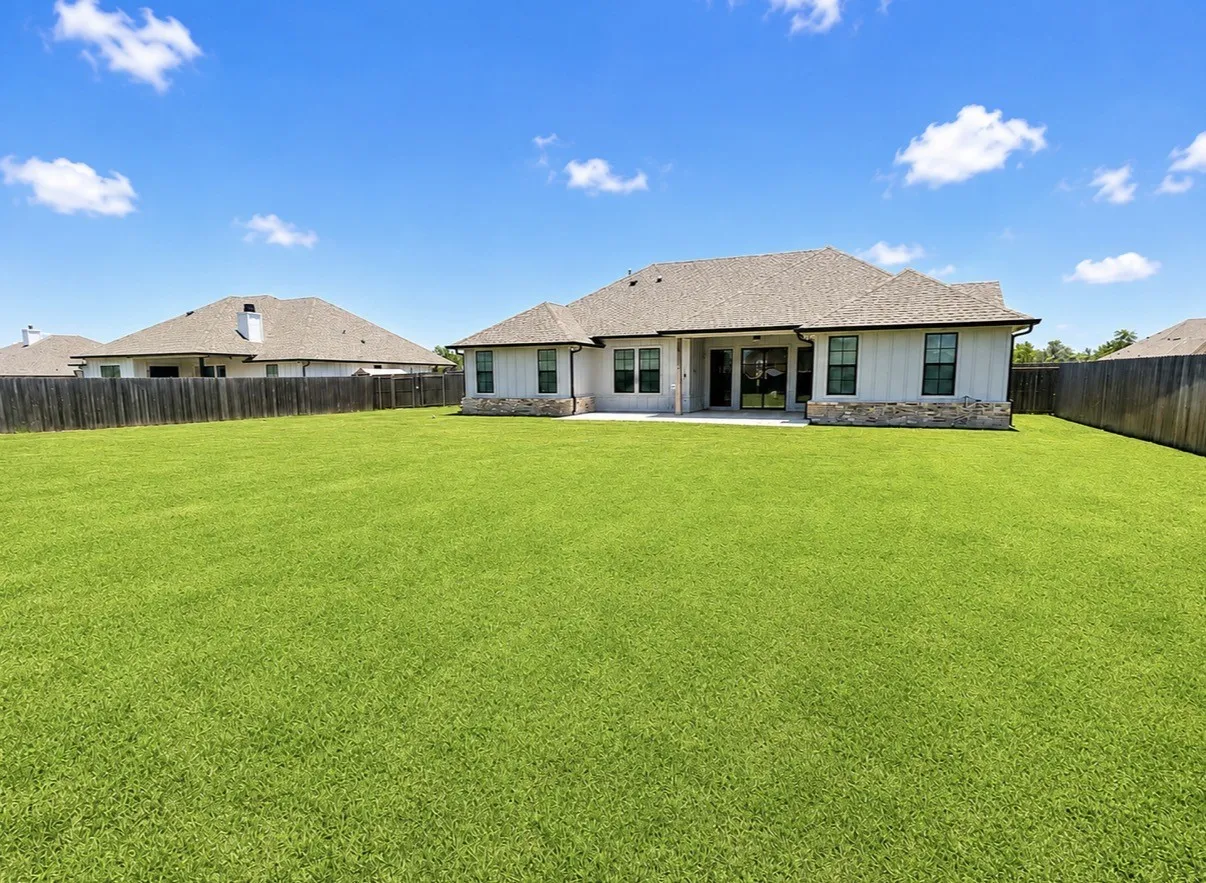 Single Family Residence For Sale in Mc Lennan County , 224 Fox Run Lane, Robinson, Texas 76706, 4 Bedrooms, 4 Bathrooms, 2 Garage spaces, 2,568 Sqft, built in 2022, Price $582,000, mls#21222156, Real Estate Agent in Robinson, Homes For Sale in Mc Lennan county, Homes For Sale in Robinson, Realtor in Robinson Texas, Real Estate Brokerage Independent Realty Texas, Luminita Cordes Realtor