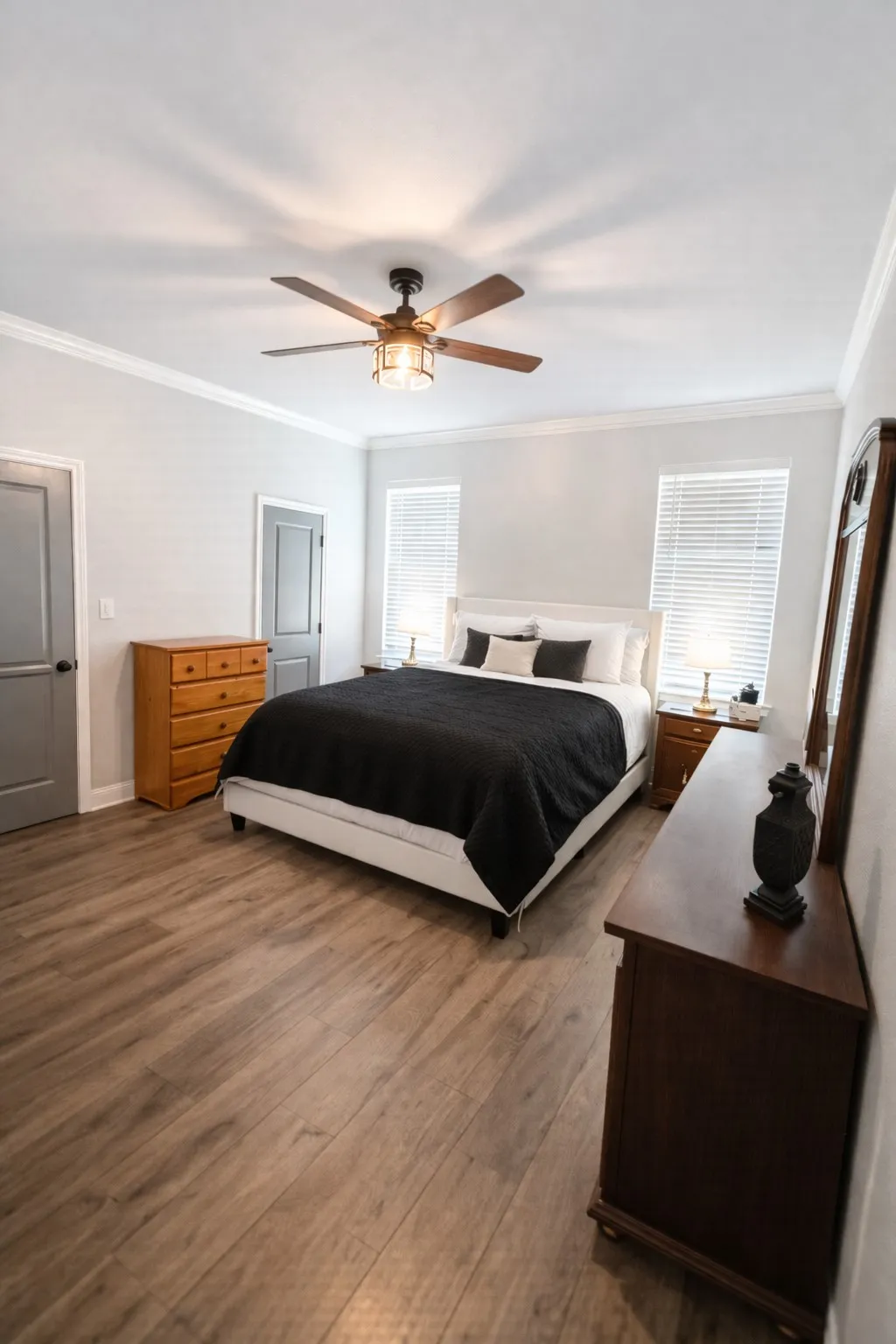 Single Family Residence For Sale in Mc Lennan County , 224 Fox Run Lane, Robinson, Texas 76706, 4 Bedrooms, 4 Bathrooms, 2 Garage spaces, 2,568 Sqft, built in 2022, Price $582,000, mls#21222156, Real Estate Agent in Robinson, Homes For Sale in Mc Lennan county, Homes For Sale in Robinson, Realtor in Robinson Texas, Real Estate Brokerage Independent Realty Texas, Luminita Cordes Realtor