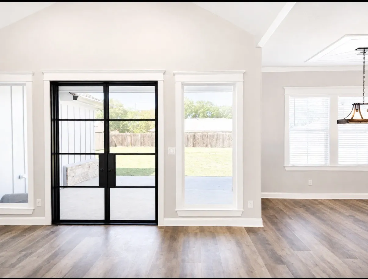 Single Family Residence For Sale in Mc Lennan County , 224 Fox Run Lane, Robinson, Texas 76706, 4 Bedrooms, 4 Bathrooms, 2 Garage spaces, 2,568 Sqft, built in 2022, Price $582,000, mls#21222156, Real Estate Agent in Robinson, Homes For Sale in Mc Lennan county, Homes For Sale in Robinson, Realtor in Robinson Texas, Real Estate Brokerage Independent Realty Texas, Luminita Cordes Realtor