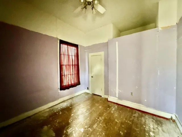 Single Family Residence For Sale in Delta County , 950 W Bonham Avenue, Cooper, Texas 75432, 3 Bedroom, 2 Bathroom, Garage spaces, 2,828 Sqft, built in 1900, mls#21217991, Real Estate Agent in Cooper, Homes For Sale in Delta county, Homes For Sale in Cooper, Realtor in Cooper Texas, Real Estate Brokerage Independent Realty Texas, Luminita Cordes Realtor