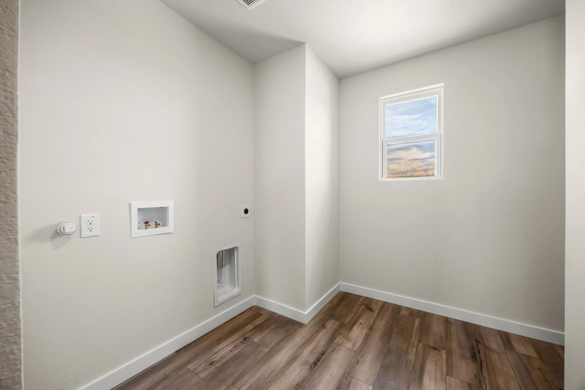 Single Family Residence For Sale in Johnson County , 118 Annabelle Street, Cleburne, Texas 76031, 4 Bedroom, 3 Bathroom, 2 Garage spaces, 1,774 Sqft, built in 2026, New Construction - Incomplete, mls#21222281, Real Estate Agent in Cleburne, Homes For Sale in Johnson county, Homes For Sale in Cleburne, Realtor in Cleburne Texas, Real Estate Brokerage Independent Realty Texas, Luminita Cordes Realtor