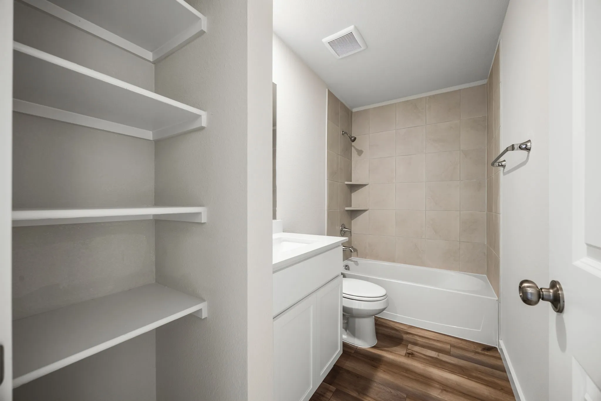Single Family Residence For Sale in Johnson County , 118 Annabelle Street, Cleburne, Texas 76031, 4 Bedroom, 3 Bathroom, 2 Garage spaces, 1,774 Sqft, built in 2026, New Construction - Incomplete, mls#21222281, Real Estate Agent in Cleburne, Homes For Sale in Johnson county, Homes For Sale in Cleburne, Realtor in Cleburne Texas, Real Estate Brokerage Independent Realty Texas, Luminita Cordes Realtor