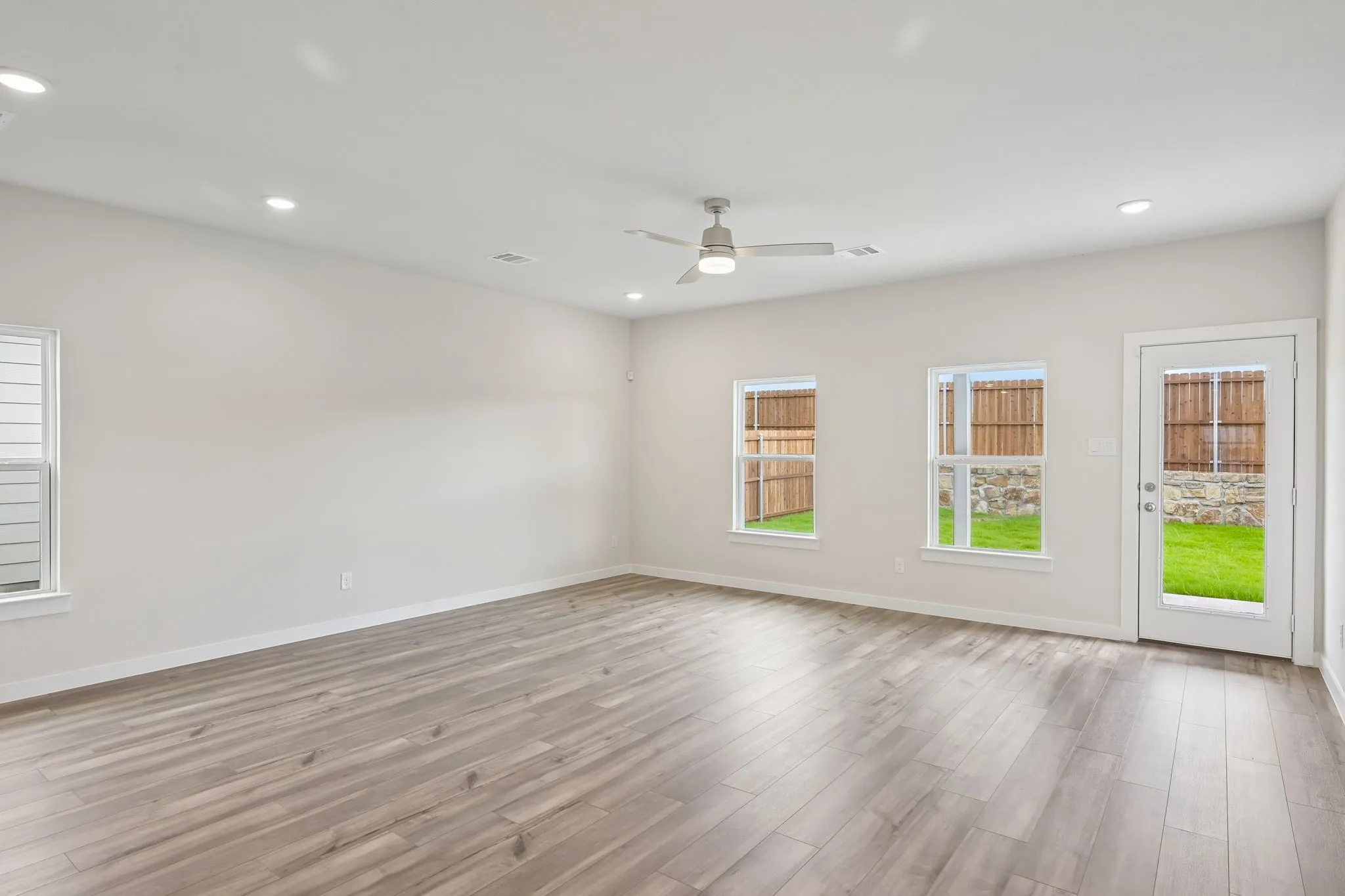 Single Family Residence For Sale in Grayson County , 2217 Trailside Drive, Sherman, Texas 75092, 4 Bedroom, 3 Bathroom, 2 Garage spaces, 2,013 Sqft, built in 2026, New Construction - Incomplete, mls#21222291, Real Estate Agent in Sherman, Homes For Sale in Grayson county, Homes For Sale in Sherman, Realtor in Sherman Texas, Real Estate Brokerage Independent Realty Texas, Luminita Cordes Realtor