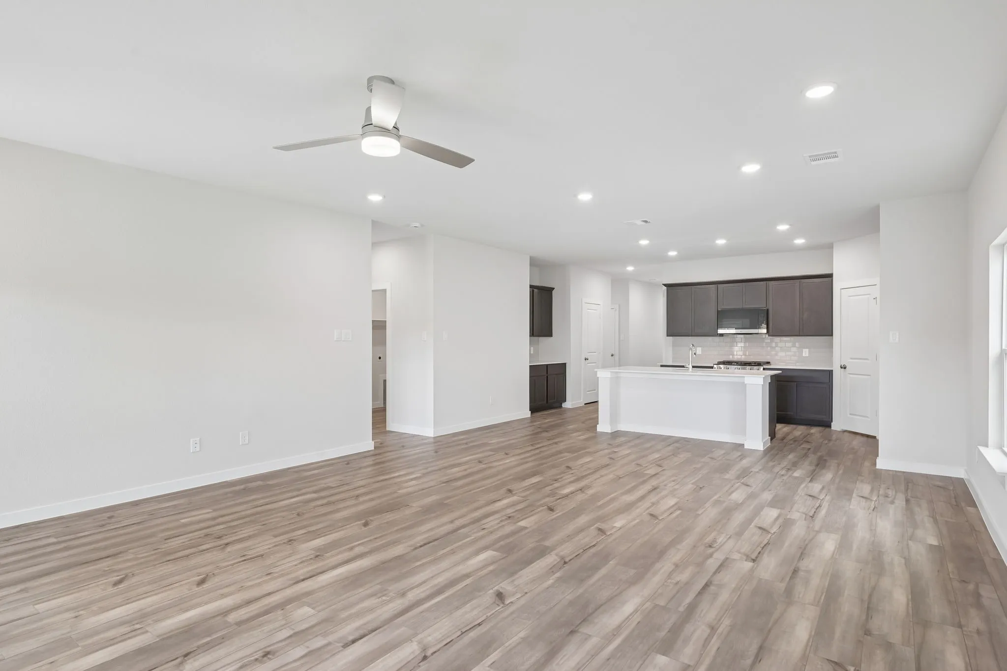 Single Family Residence For Sale in Grayson County , 2217 Trailside Drive, Sherman, Texas 75092, 4 Bedroom, 3 Bathroom, 2 Garage spaces, 2,013 Sqft, built in 2026, New Construction - Incomplete, mls#21222291, Real Estate Agent in Sherman, Homes For Sale in Grayson county, Homes For Sale in Sherman, Realtor in Sherman Texas, Real Estate Brokerage Independent Realty Texas, Luminita Cordes Realtor