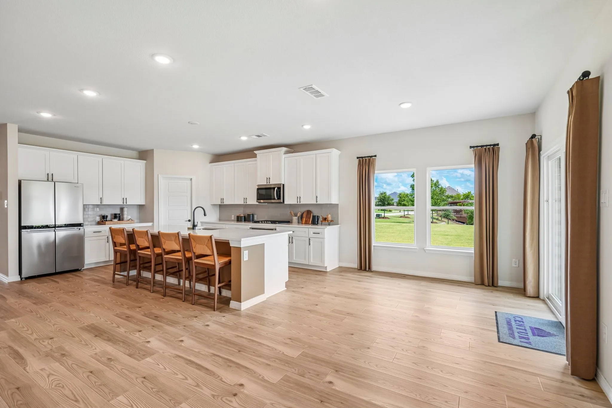 Single Family Residence For Sale in Kaufman County , 1117 Garden Grove Lane, Forney, Texas 75126, 4 Bedroom, 4 Bathroom, 2 Garage spaces, 3,204 Sqft, built in 2023, New Construction - Complete, mls#21222297, Real Estate Agent in Forney, Homes For Sale in Kaufman county, Homes For Sale in Forney, Realtor in Forney Texas, Real Estate Brokerage Independent Realty Texas, Luminita Cordes Realtor