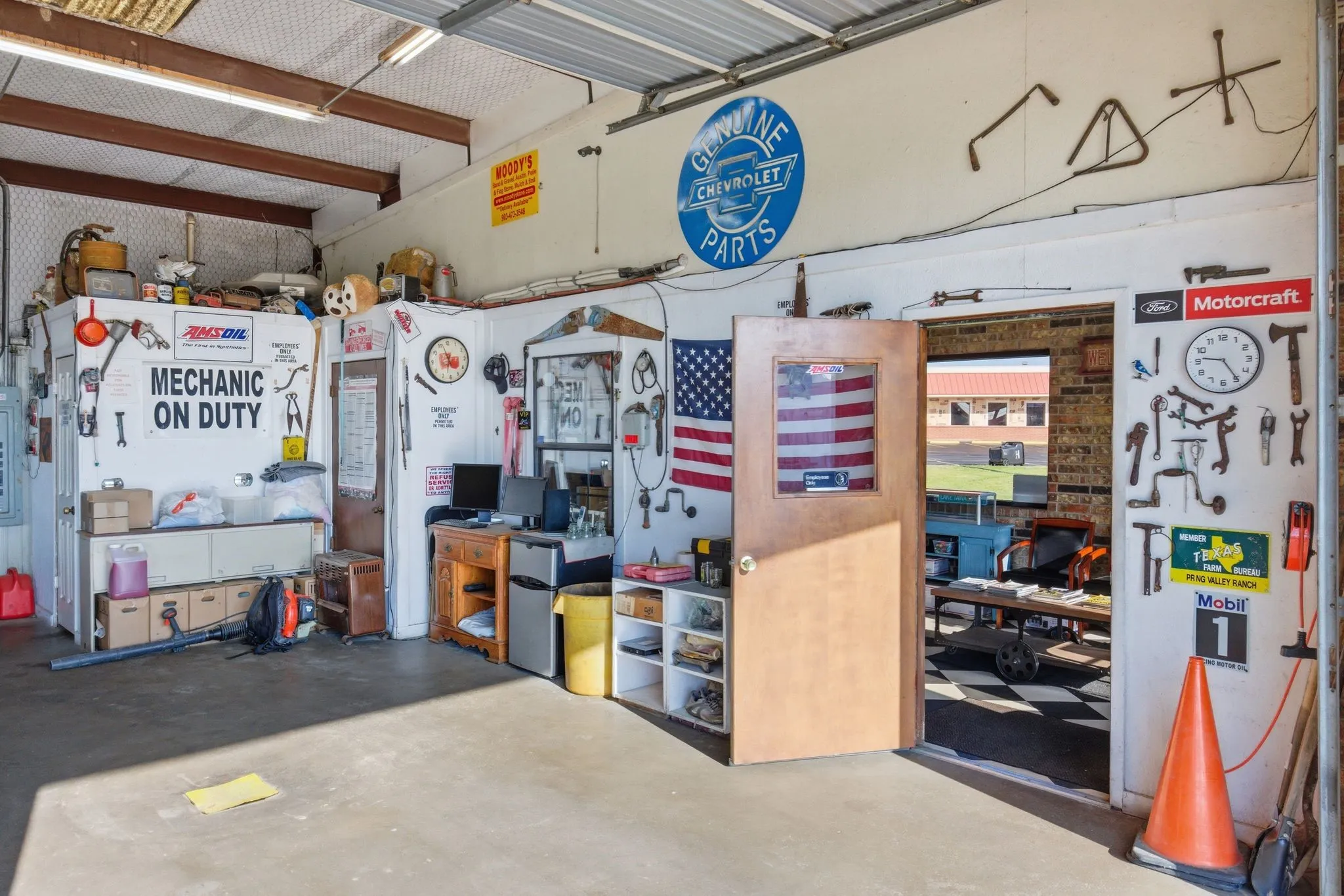 Business For Sale in Rains County , 319 W Lennon Drive, Emory, Texas 75440, 0, 0, Garage spaces, 0 Sqft, built in 1983, Preowned, mls#21222299, Real Estate Agent in Emory, Homes For Sale in Rains county, Homes For Sale in Emory, Realtor in Emory Texas, Real Estate Brokerage Independent Realty Texas, Luminita Cordes Realtor