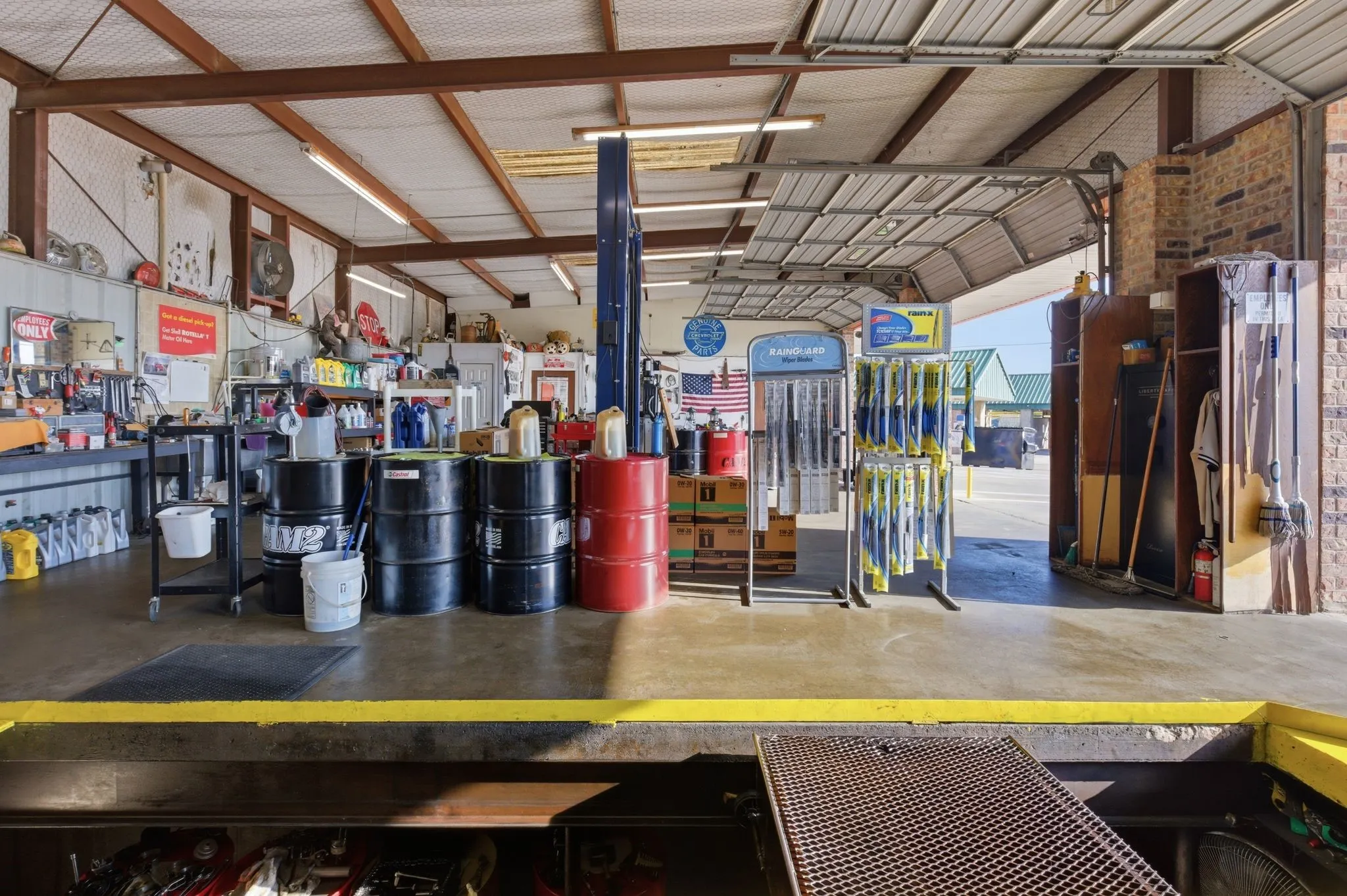 Business For Sale in Rains County , 319 W Lennon Drive, Emory, Texas 75440, 0, 0, Garage spaces, 0 Sqft, built in 1983, Preowned, mls#21222299, Real Estate Agent in Emory, Homes For Sale in Rains county, Homes For Sale in Emory, Realtor in Emory Texas, Real Estate Brokerage Independent Realty Texas, Luminita Cordes Realtor