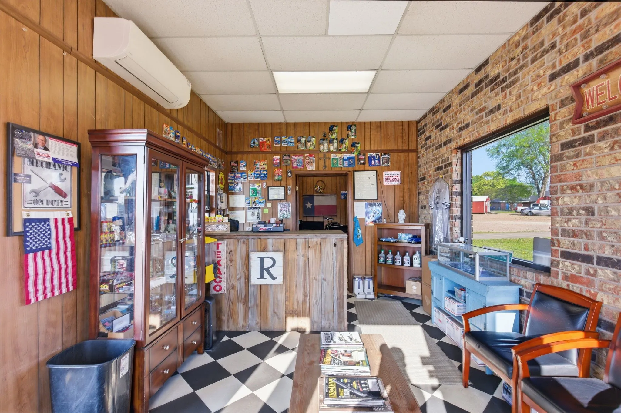 Business For Sale in Rains County , 319 W Lennon Drive, Emory, Texas 75440, 0, 0, Garage spaces, 0 Sqft, built in 1983, Preowned, mls#21222299, Real Estate Agent in Emory, Homes For Sale in Rains county, Homes For Sale in Emory, Realtor in Emory Texas, Real Estate Brokerage Independent Realty Texas, Luminita Cordes Realtor