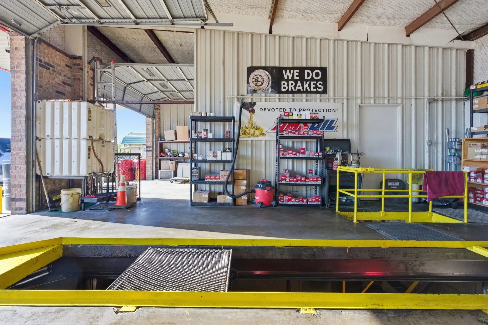 Business For Sale in Rains County , 319 W Lennon Drive, Emory, Texas 75440, 0, 0, Garage spaces, 0 Sqft, built in 1983, Preowned, mls#21222299, Real Estate Agent in Emory, Homes For Sale in Rains county, Homes For Sale in Emory, Realtor in Emory Texas, Real Estate Brokerage Independent Realty Texas, Luminita Cordes Realtor