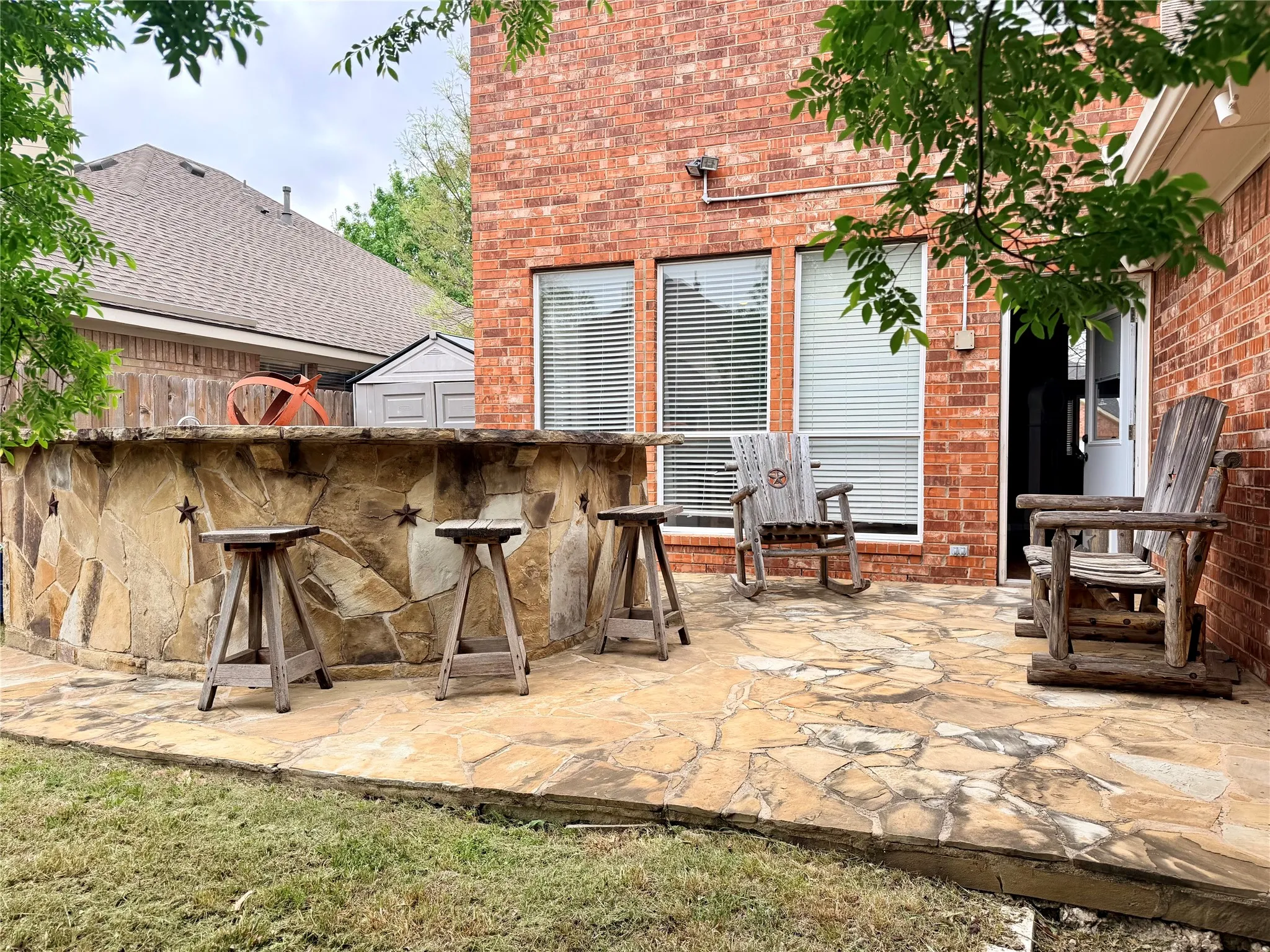 Single Family Residence For Sale in Dallas County , 7206 Birchmont Drive, Rowlett, Texas 75089, 4 Bedroom, 3 Bathroom, 2 Garage spaces, 2,297 Sqft, built in 1997, Preowned, mls#21221719, Real Estate Agent in Rowlett, Homes For Sale in Dallas county, Homes For Sale in Rowlett, Realtor in Rowlett Texas, Real Estate Brokerage Independent Realty Texas, Luminita Cordes Realtor
