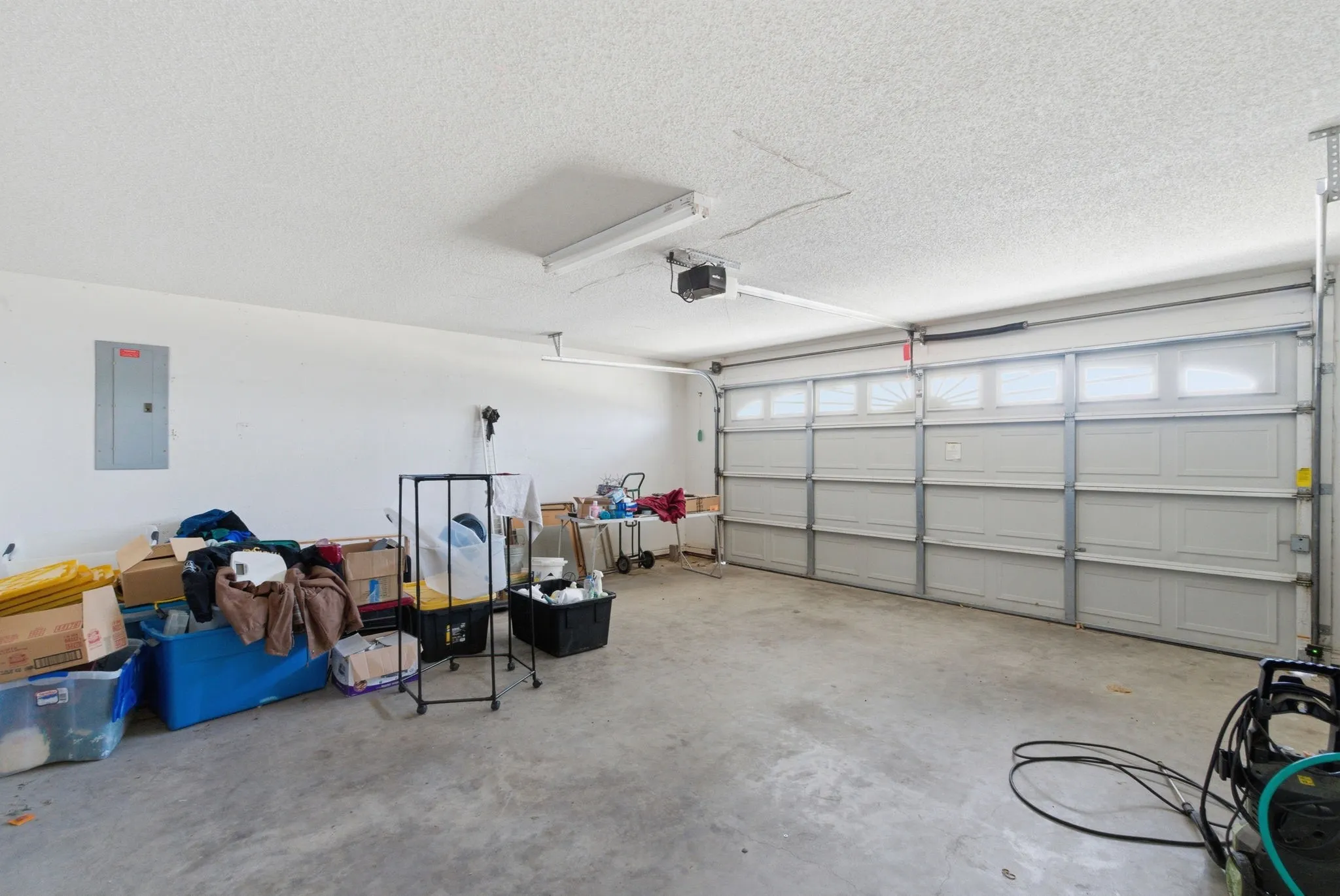 Single Family Residence For Sale in Erath County , 1702 Sully Court, Stephenville, Texas 76401, 2 Bedroom, 2 Bathroom, 2 Garage spaces, 1,379 Sqft, built in 1998, Preowned, mls#21222272, Real Estate Agent in Stephenville, Homes For Sale in Erath county, Homes For Sale in Stephenville, Realtor in Stephenville Texas, Real Estate Brokerage Independent Realty Texas, Luminita Cordes Realtor