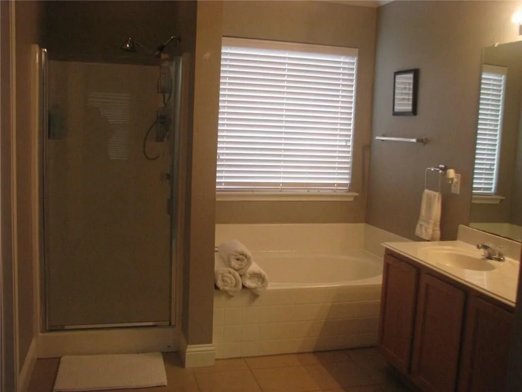 Single Family Residence For Rent in Collin County , 716 Alder Drive, Anna, Texas 75409, 3 Bedroom, 2 Bathroom, 2 Garage spaces, 1,896 Sqft, built in 2006, Preowned, mls#21205871, Real Estate Agent in Anna, Homes For Rent in Collin county, Homes For Rent in Anna, Realtor in Anna Texas, Real Estate Brokerage Independent Realty Texas, Luminita Cordes Realtor
