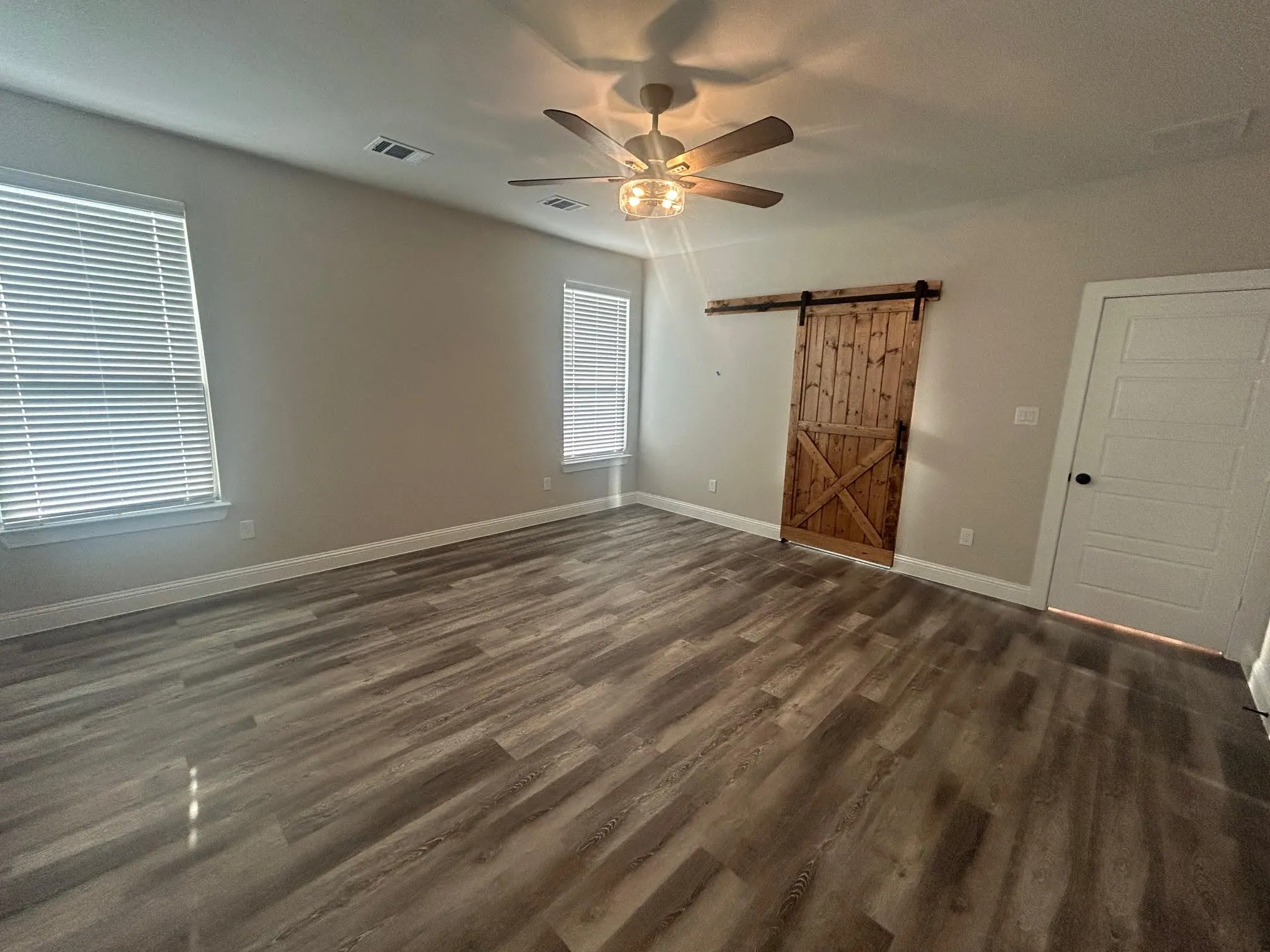 Townhouse For Rent in Denton County , 4001 Avion Drive, Sanger, Texas 76266, 3 Bedroom, 3 Bathroom, 2 Garage spaces, 1,866 Sqft, built in 2023, mls#21222338, Real Estate Agent in Sanger, Homes For Rent in Denton county, Homes For Rent in Sanger, Realtor in Sanger Texas, Real Estate Brokerage Independent Realty Texas, Luminita Cordes Realtor
