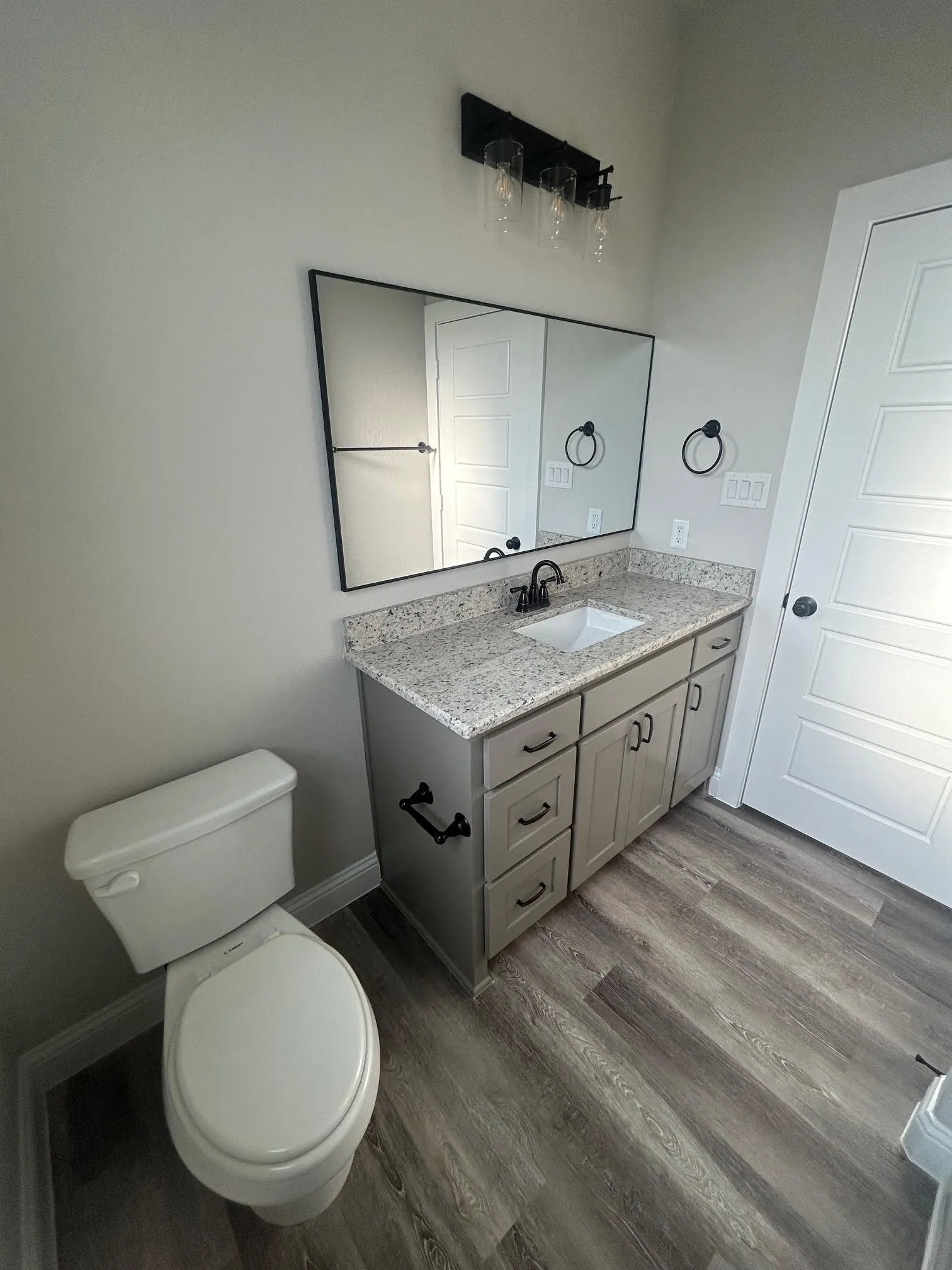 Townhouse For Rent in Denton County , 4001 Avion Drive, Sanger, Texas 76266, 3 Bedroom, 3 Bathroom, 2 Garage spaces, 1,866 Sqft, built in 2023, mls#21222338, Real Estate Agent in Sanger, Homes For Rent in Denton county, Homes For Rent in Sanger, Realtor in Sanger Texas, Real Estate Brokerage Independent Realty Texas, Luminita Cordes Realtor