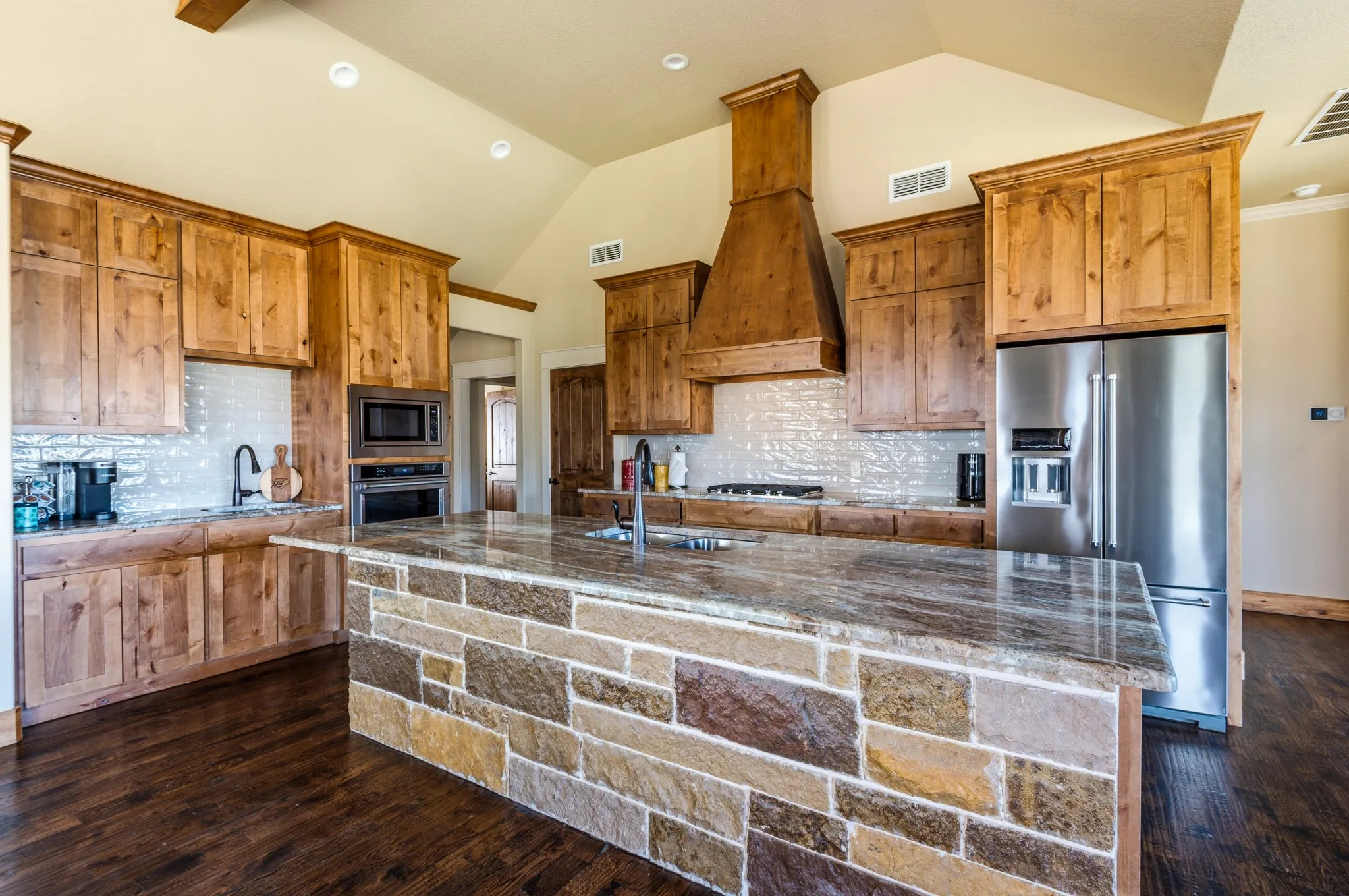 Farm For Sale in Parker County , 5400 Old Brock, Weatherford, Texas 76087, 3 Bedrooms, 3 Bathrooms, Garage spaces, 2,561 Sqft, built in 2022, Price $8,500,000, mls#21222255, Real Estate Agent in Weatherford, Homes For Sale in Parker county, Homes For Sale in Weatherford, Realtor in Weatherford Texas, Real Estate Brokerage Independent Realty Texas, Luminita Cordes Realtor