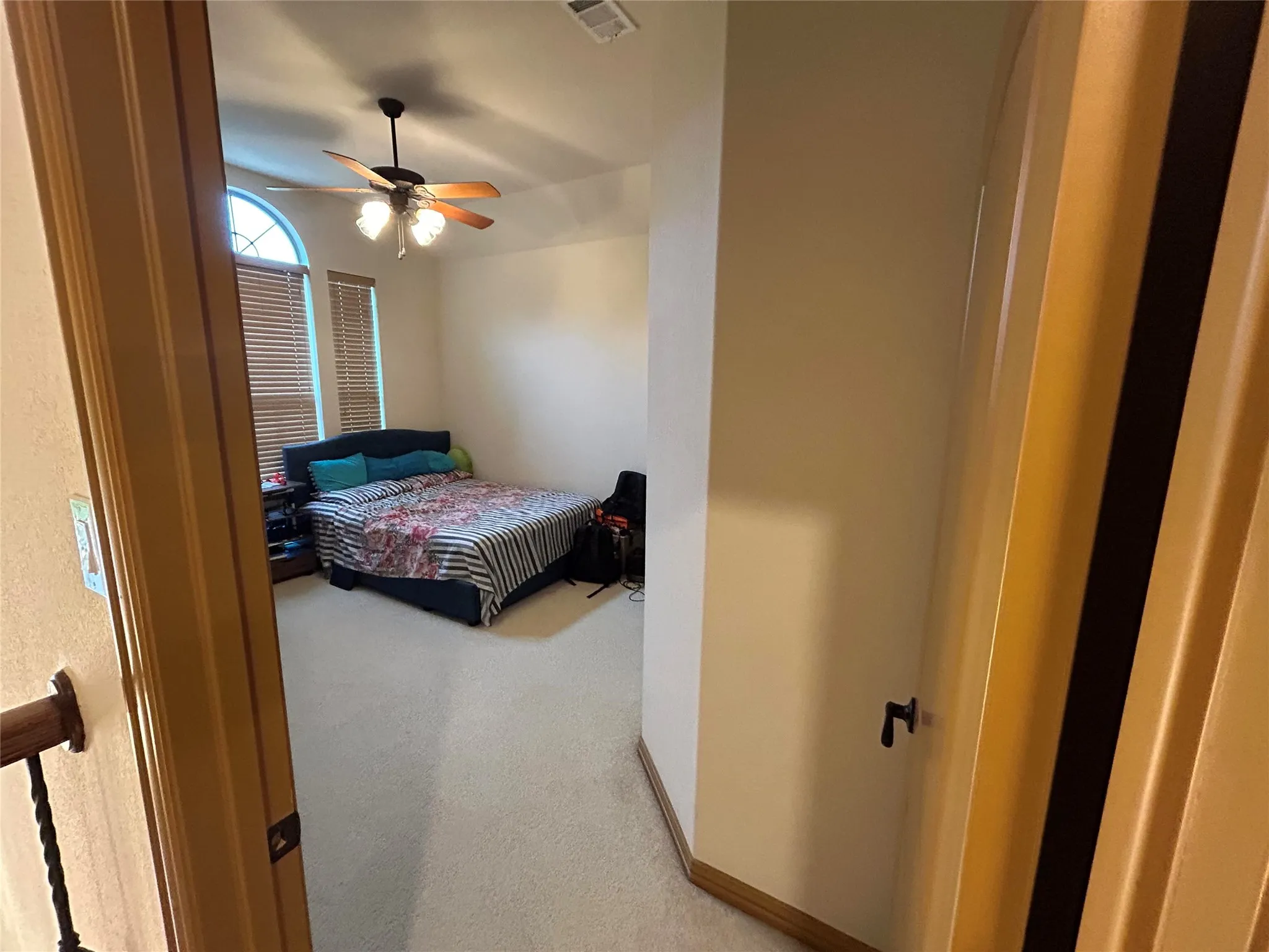 Single Family Residence For Sale in Dallas County , 2219 Longview Road, Irving, Texas 75063, 4 Bedroom, 3 Bathroom, 2 Garage spaces, 3,022 Sqft, built in 2008, mls#21222349, Real Estate Agent in Irving, Homes For Sale in Dallas county, Homes For Sale in Irving, Realtor in Irving Texas, Real Estate Brokerage Independent Realty Texas, Luminita Cordes Realtor