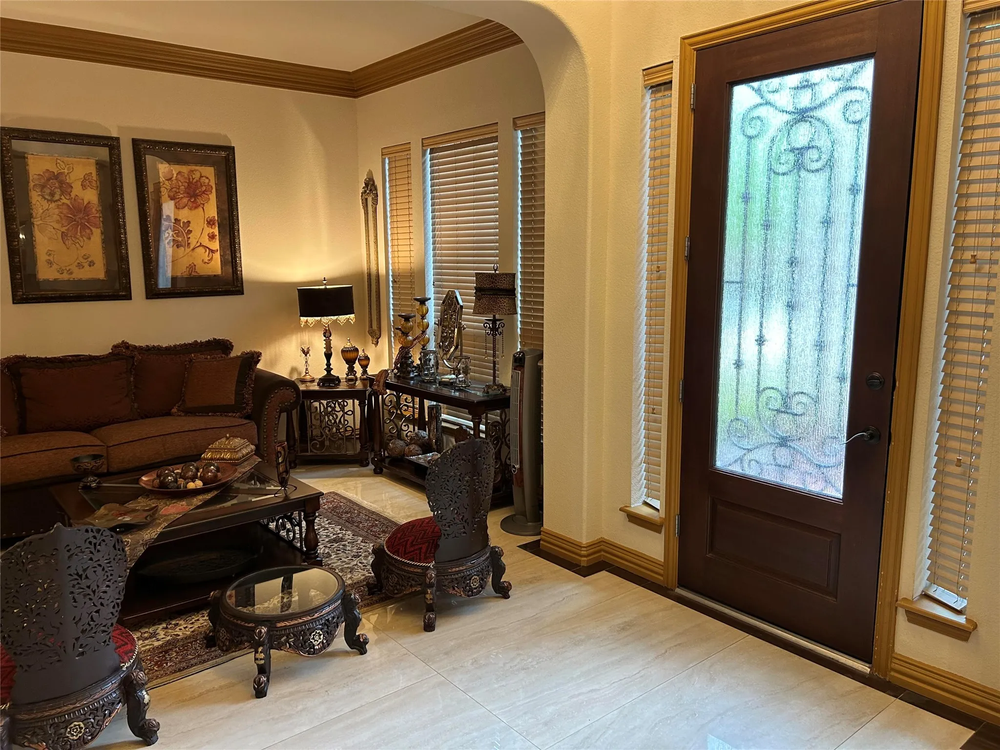 Single Family Residence For Sale in Dallas County , 2219 Longview Road, Irving, Texas 75063, 4 Bedroom, 3 Bathroom, 2 Garage spaces, 3,022 Sqft, built in 2008, mls#21222349, Real Estate Agent in Irving, Homes For Sale in Dallas county, Homes For Sale in Irving, Realtor in Irving Texas, Real Estate Brokerage Independent Realty Texas, Luminita Cordes Realtor