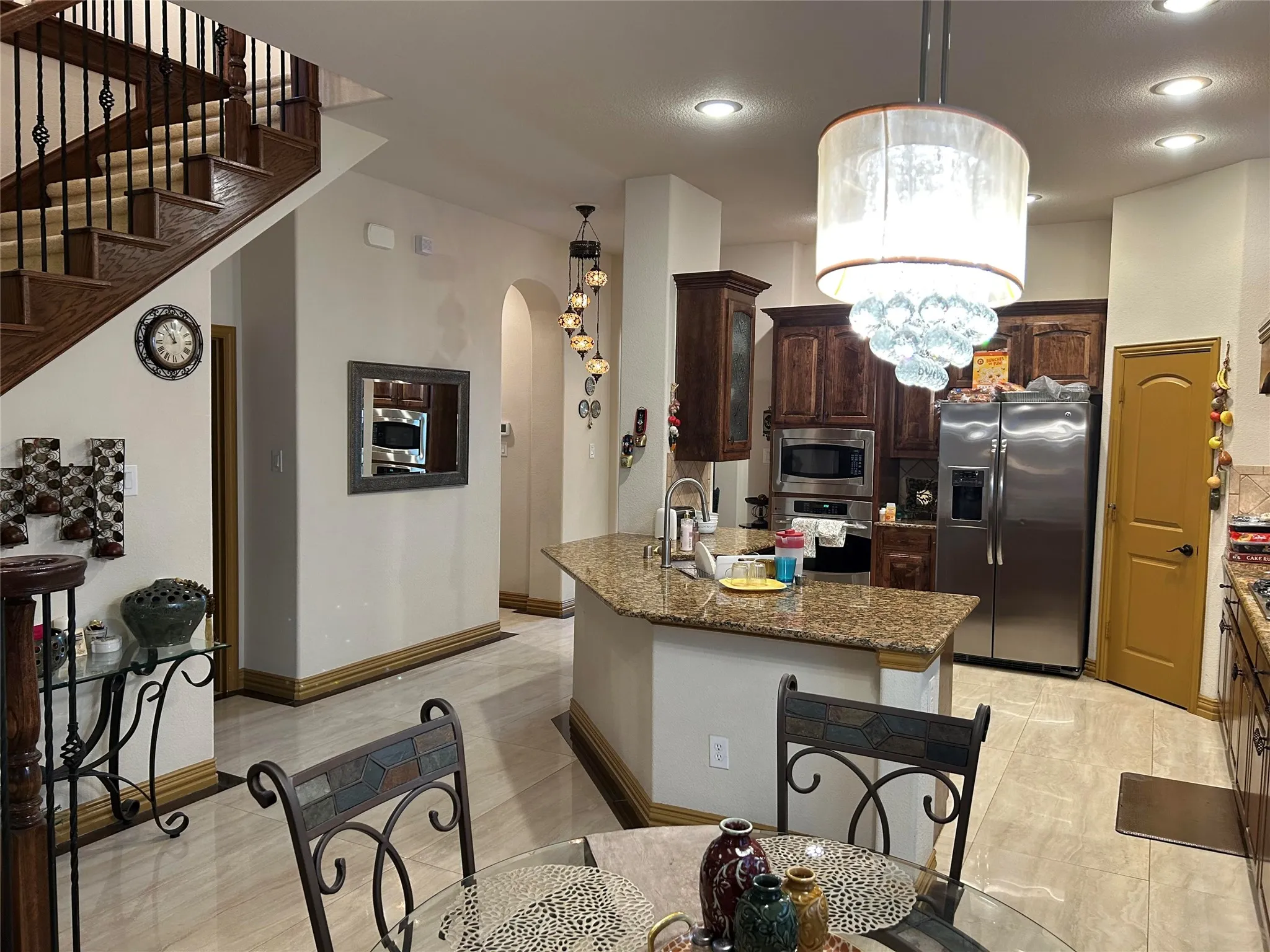 Single Family Residence For Sale in Dallas County , 2219 Longview Road, Irving, Texas 75063, 4 Bedroom, 3 Bathroom, 2 Garage spaces, 3,022 Sqft, built in 2008, mls#21222349, Real Estate Agent in Irving, Homes For Sale in Dallas county, Homes For Sale in Irving, Realtor in Irving Texas, Real Estate Brokerage Independent Realty Texas, Luminita Cordes Realtor