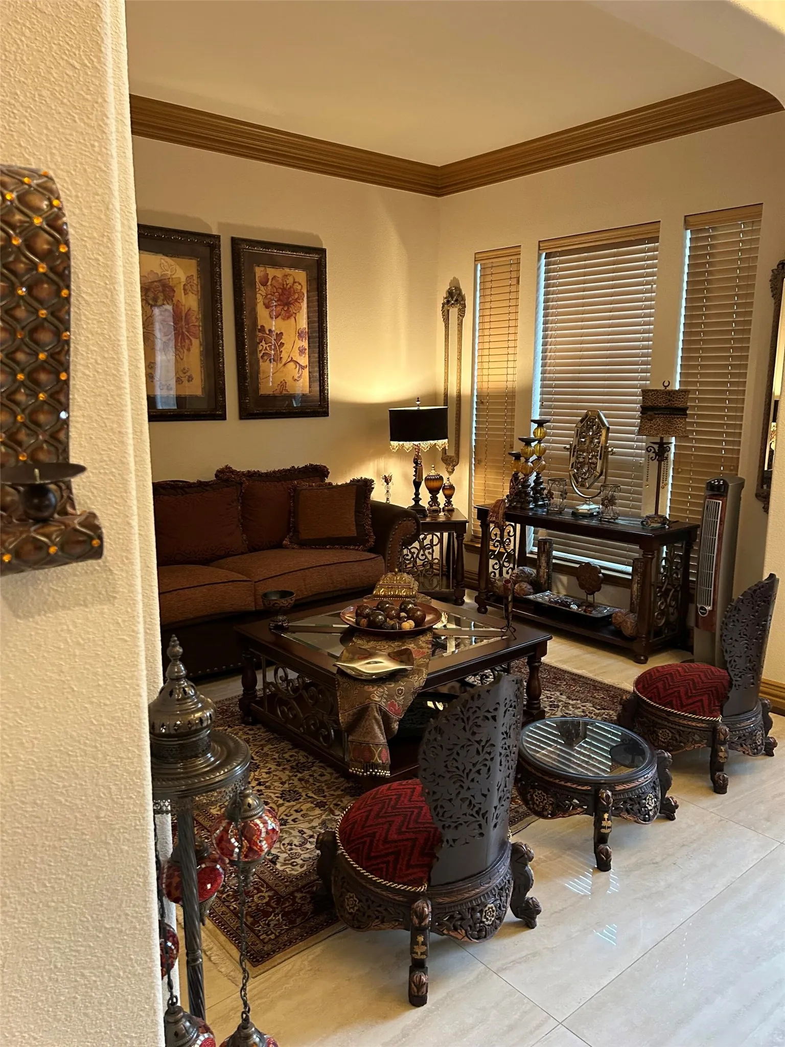 Single Family Residence For Sale in Dallas County , 2219 Longview Road, Irving, Texas 75063, 4 Bedroom, 3 Bathroom, 2 Garage spaces, 3,022 Sqft, built in 2008, mls#21222349, Real Estate Agent in Irving, Homes For Sale in Dallas county, Homes For Sale in Irving, Realtor in Irving Texas, Real Estate Brokerage Independent Realty Texas, Luminita Cordes Realtor