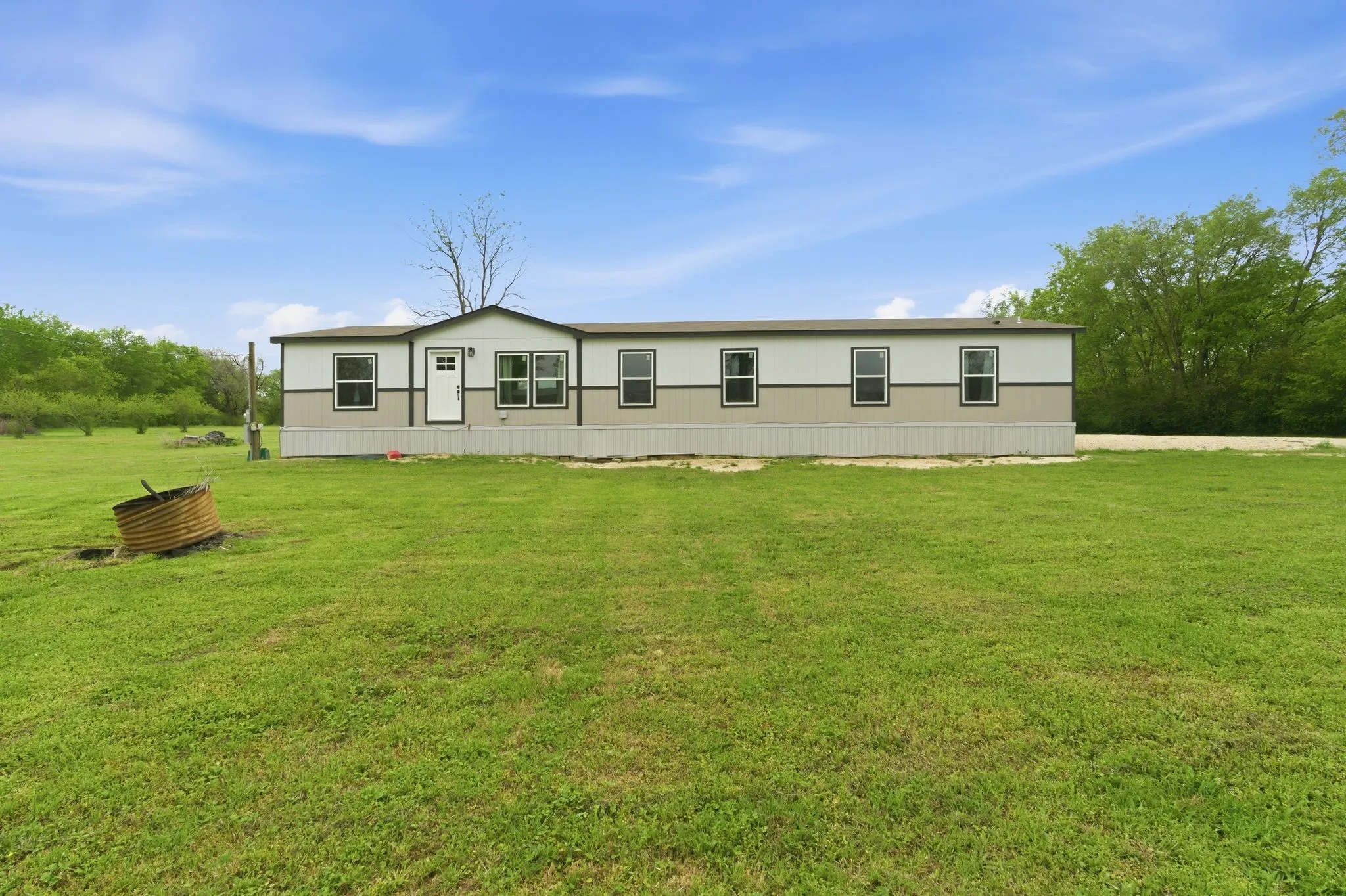 Manufactured Home For Sale in Hopkins County , 8792 Hwy 67, Saltillo, Texas 75478, 5 Bedroom, 3 Bathroom, Garage spaces, 2,128 Sqft, built in 2023, mls#21221906, Real Estate Agent in Saltillo, Homes For Sale in Hopkins county, Homes For Sale in Saltillo, Realtor in Saltillo Texas, Real Estate Brokerage Independent Realty Texas, Luminita Cordes Realtor
