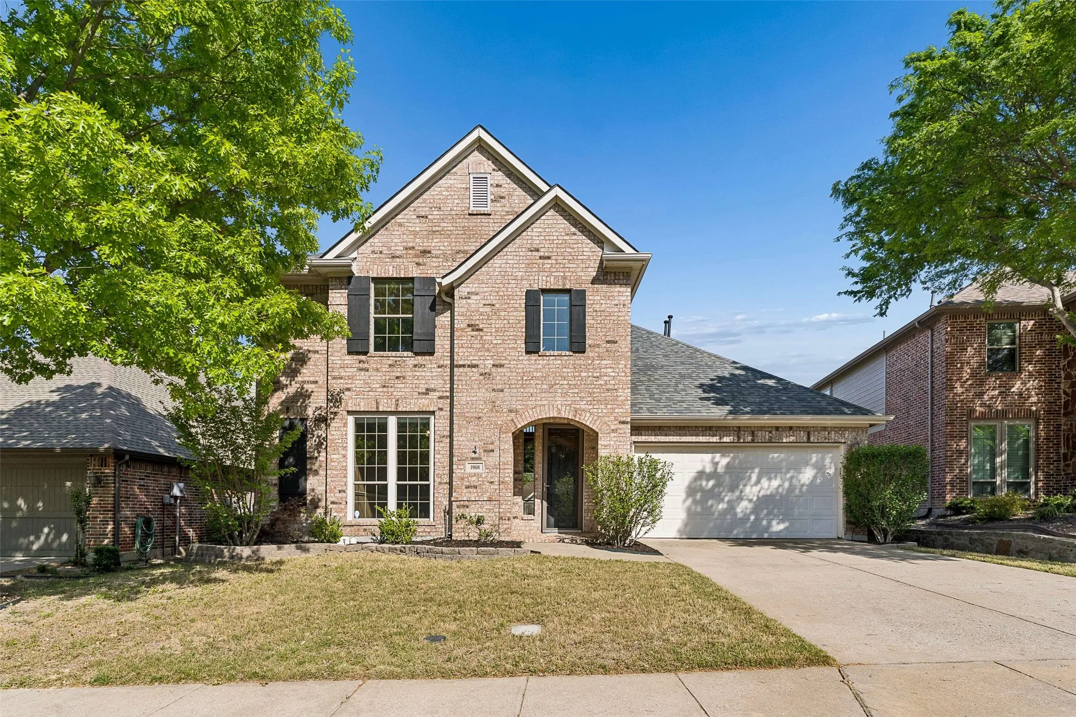 Single Family Residence For Sale in Collin County , 1908 Canyon Wren Drive, Mc Kinney, Texas 75071, 4 Bedroom, 4 Bathroom, 2 Garage spaces, 2,785 Sqft, built in 2004, mls#21222383, Real Estate Agent in Mc Kinney, Homes For Sale in Collin county, Homes For Sale in Mc Kinney, Realtor in Mc Kinney Texas, Real Estate Brokerage Independent Realty Texas, Luminita Cordes Realtor