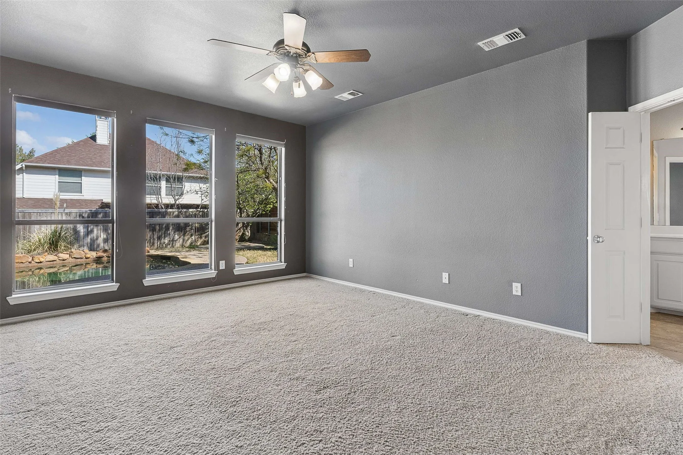 Single Family Residence For Sale in Collin County , 1908 Canyon Wren Drive, Mc Kinney, Texas 75071, 4 Bedroom, 4 Bathroom, 2 Garage spaces, 2,785 Sqft, built in 2004, mls#21222383, Real Estate Agent in Mc Kinney, Homes For Sale in Collin county, Homes For Sale in Mc Kinney, Realtor in Mc Kinney Texas, Real Estate Brokerage Independent Realty Texas, Luminita Cordes Realtor
