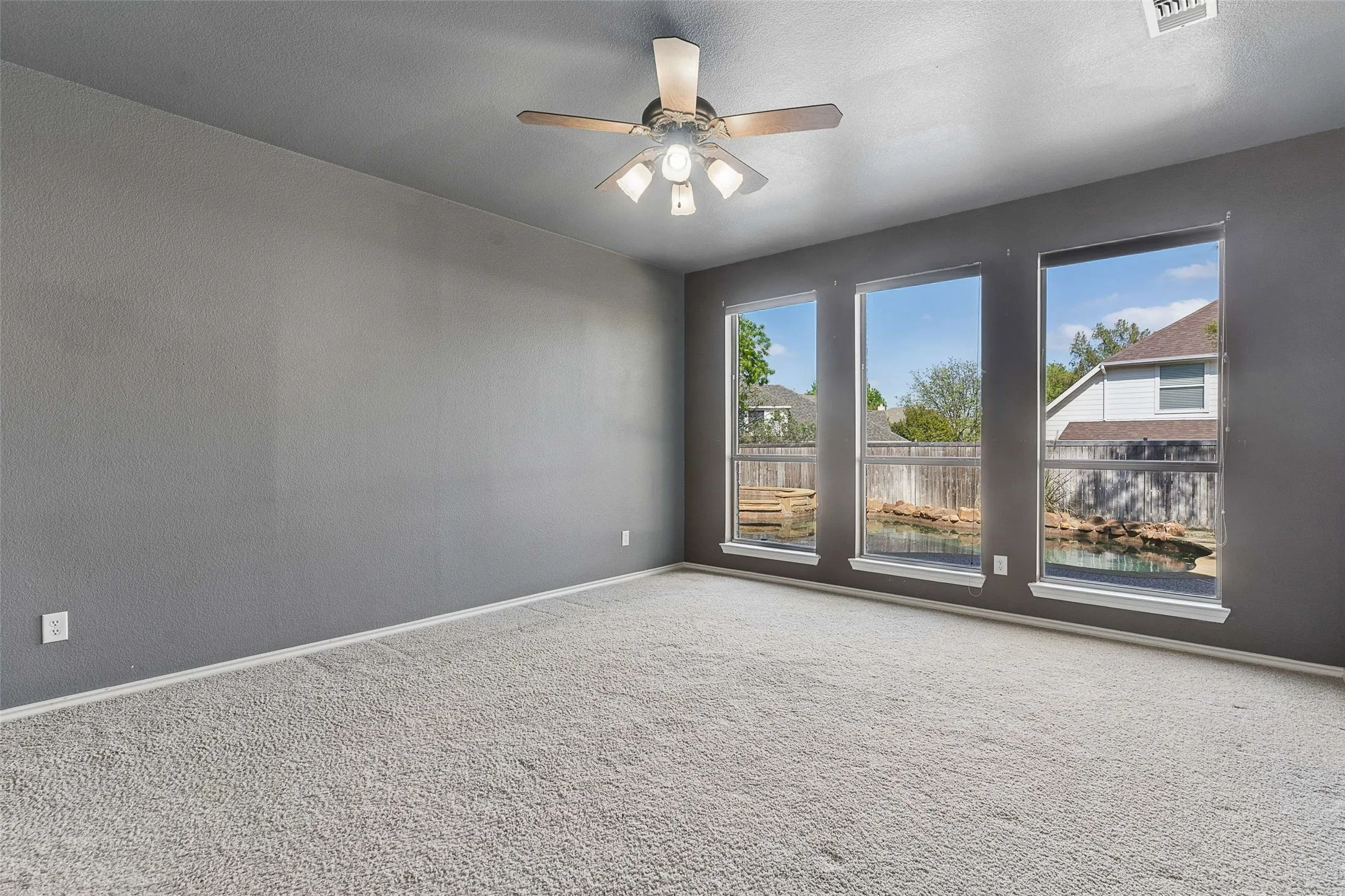Single Family Residence For Sale in Collin County , 1908 Canyon Wren Drive, Mc Kinney, Texas 75071, 4 Bedroom, 4 Bathroom, 2 Garage spaces, 2,785 Sqft, built in 2004, mls#21222383, Real Estate Agent in Mc Kinney, Homes For Sale in Collin county, Homes For Sale in Mc Kinney, Realtor in Mc Kinney Texas, Real Estate Brokerage Independent Realty Texas, Luminita Cordes Realtor