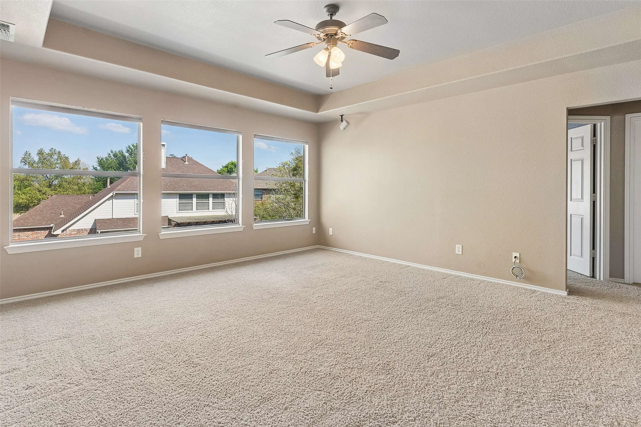 Single Family Residence For Sale in Collin County , 1908 Canyon Wren Drive, Mc Kinney, Texas 75071, 4 Bedroom, 4 Bathroom, 2 Garage spaces, 2,785 Sqft, built in 2004, mls#21222383, Real Estate Agent in Mc Kinney, Homes For Sale in Collin county, Homes For Sale in Mc Kinney, Realtor in Mc Kinney Texas, Real Estate Brokerage Independent Realty Texas, Luminita Cordes Realtor
