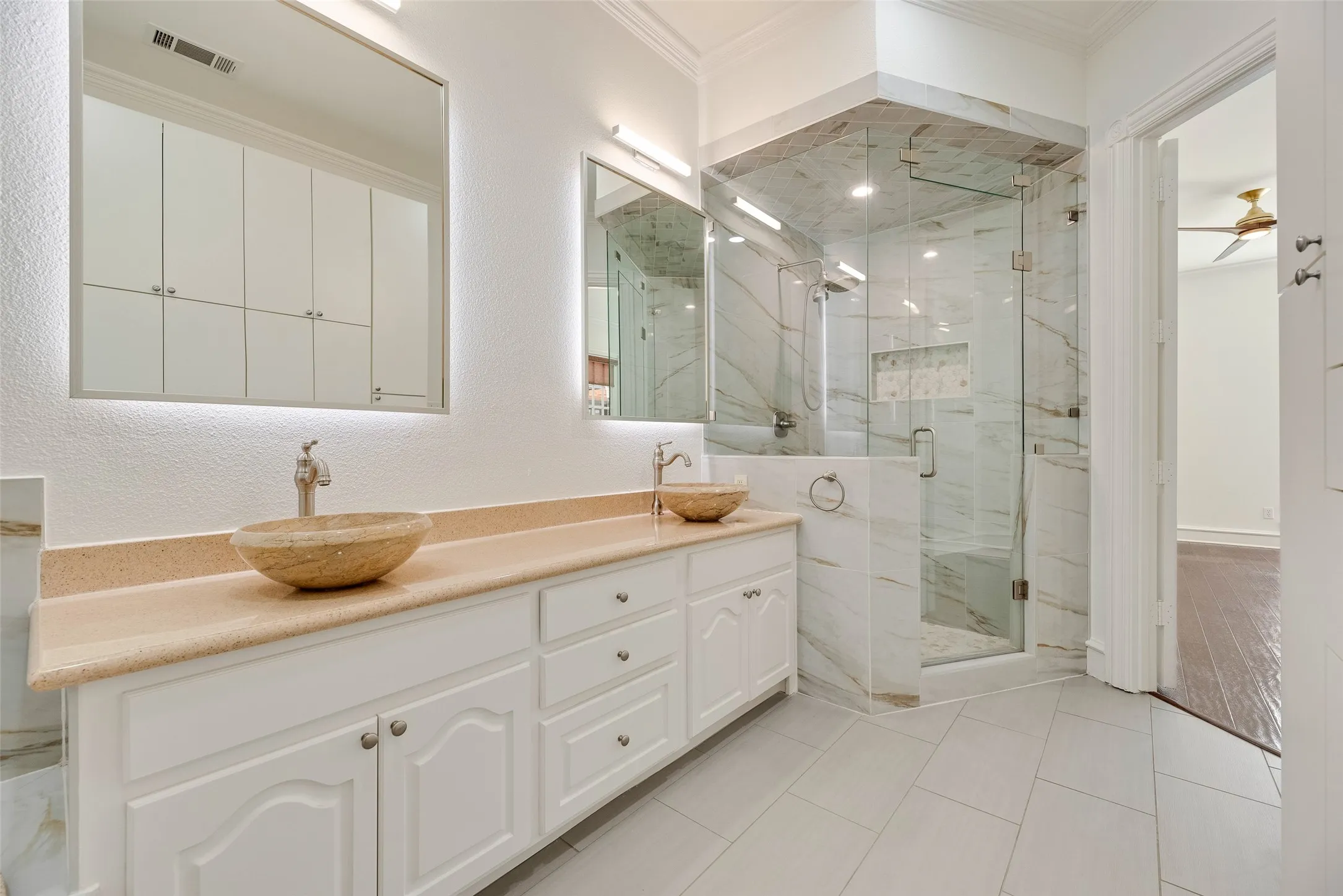 Single Family Residence For Sale in Collin County , 6436 Bermuda Dunes Drive, Plano, Texas 75093, 4 Bedroom, 4 Bathroom, 3 Garage spaces, 3,425 Sqft, built in 1992, Preowned, mls#21221859, Real Estate Agent in Plano, Homes For Sale in Collin county, Homes For Sale in Plano, Realtor in Plano Texas, Real Estate Brokerage Independent Realty Texas, Luminita Cordes Realtor