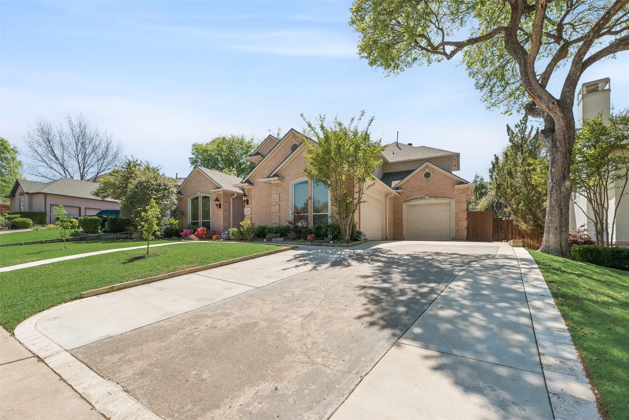 Single Family Residence For Sale in Collin County , 6436 Bermuda Dunes Drive, Plano, Texas 75093, 4 Bedroom, 4 Bathroom, 3 Garage spaces, 3,425 Sqft, built in 1992, Preowned, mls#21221859, Real Estate Agent in Plano, Homes For Sale in Collin county, Homes For Sale in Plano, Realtor in Plano Texas, Real Estate Brokerage Independent Realty Texas, Luminita Cordes Realtor