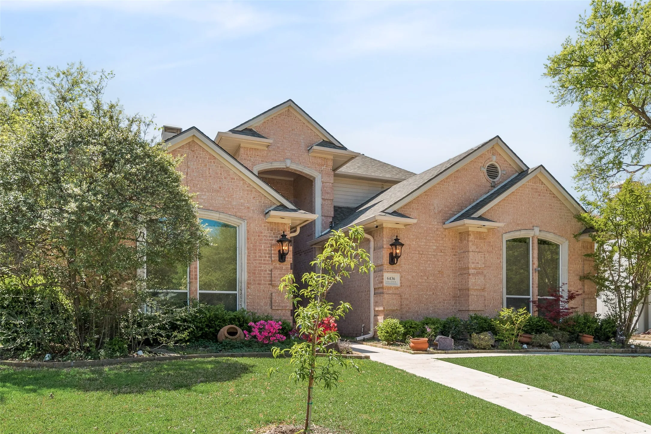 Single Family Residence For Sale in Collin County , 6436 Bermuda Dunes Drive, Plano, Texas 75093, 4 Bedroom, 4 Bathroom, 3 Garage spaces, 3,425 Sqft, built in 1992, Preowned, mls#21221859, Real Estate Agent in Plano, Homes For Sale in Collin county, Homes For Sale in Plano, Realtor in Plano Texas, Real Estate Brokerage Independent Realty Texas, Luminita Cordes Realtor