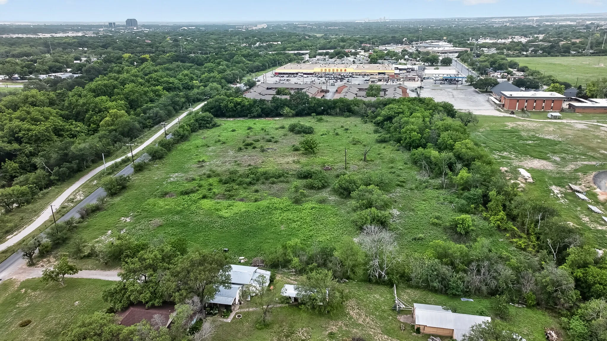 Unimproved Land For Sale in Bexar County , 1328 Holbrook, San Antonio, Texas 78218, 0, 0, Garage spaces, 0 Sqft, built in 2026, Preowned, mls#21221746, Real Estate Agent in San Antonio, Homes For Sale in Bexar county, Homes For Sale in San Antonio, Realtor in San Antonio Texas, Real Estate Brokerage Independent Realty Texas, Luminita Cordes Realtor