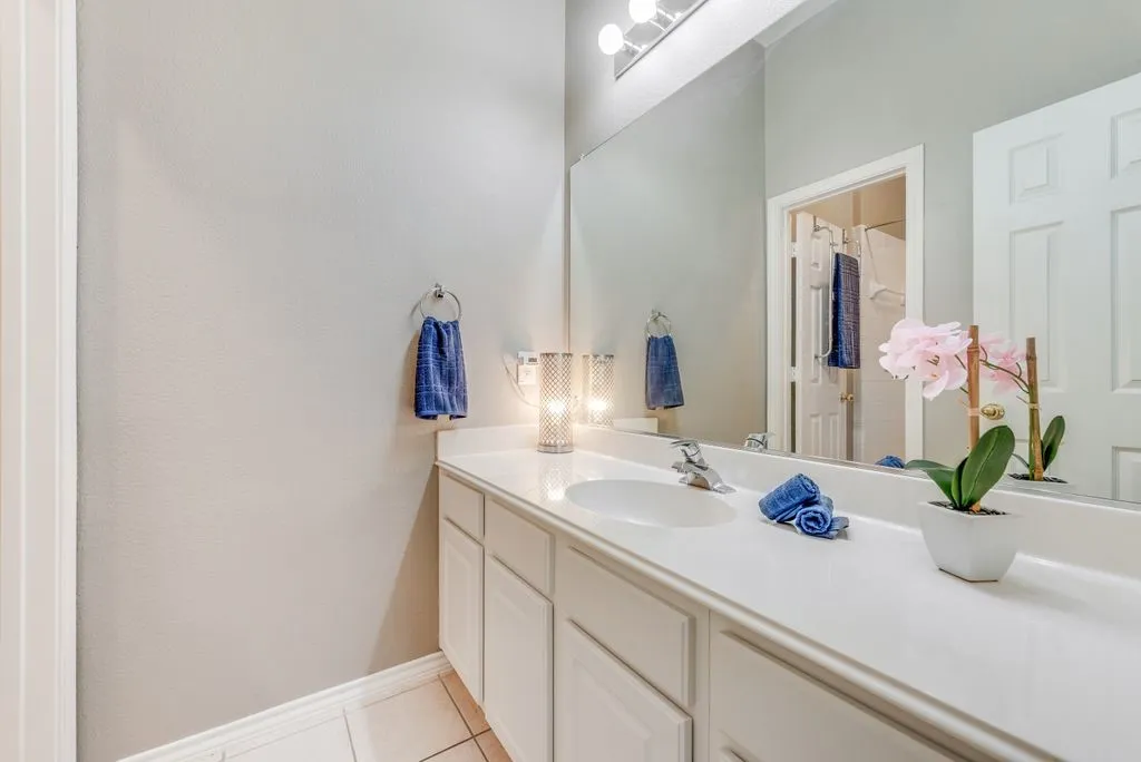 Single Family Residence For Sale in Collin County , 7301 Summer Glen Drive, Mc Kinney, Texas 75072, 3 Bedroom, 2 Bathroom, 2 Garage spaces, 2,520 Sqft, built in 2001, mls#21222431, Real Estate Agent in Mc Kinney, Homes For Sale in Collin county, Homes For Sale in Mc Kinney, Realtor in Mc Kinney Texas, Real Estate Brokerage Independent Realty Texas, Luminita Cordes Realtor