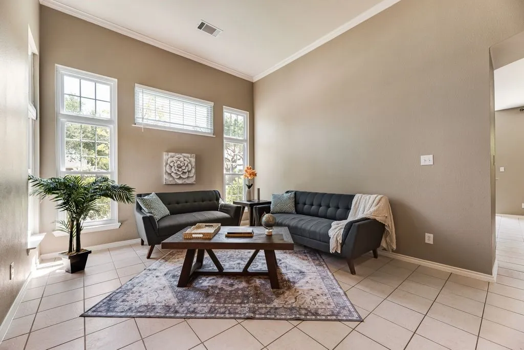 Single Family Residence For Sale in Collin County , 7301 Summer Glen Drive, Mc Kinney, Texas 75072, 3 Bedroom, 2 Bathroom, 2 Garage spaces, 2,520 Sqft, built in 2001, mls#21222431, Real Estate Agent in Mc Kinney, Homes For Sale in Collin county, Homes For Sale in Mc Kinney, Realtor in Mc Kinney Texas, Real Estate Brokerage Independent Realty Texas, Luminita Cordes Realtor