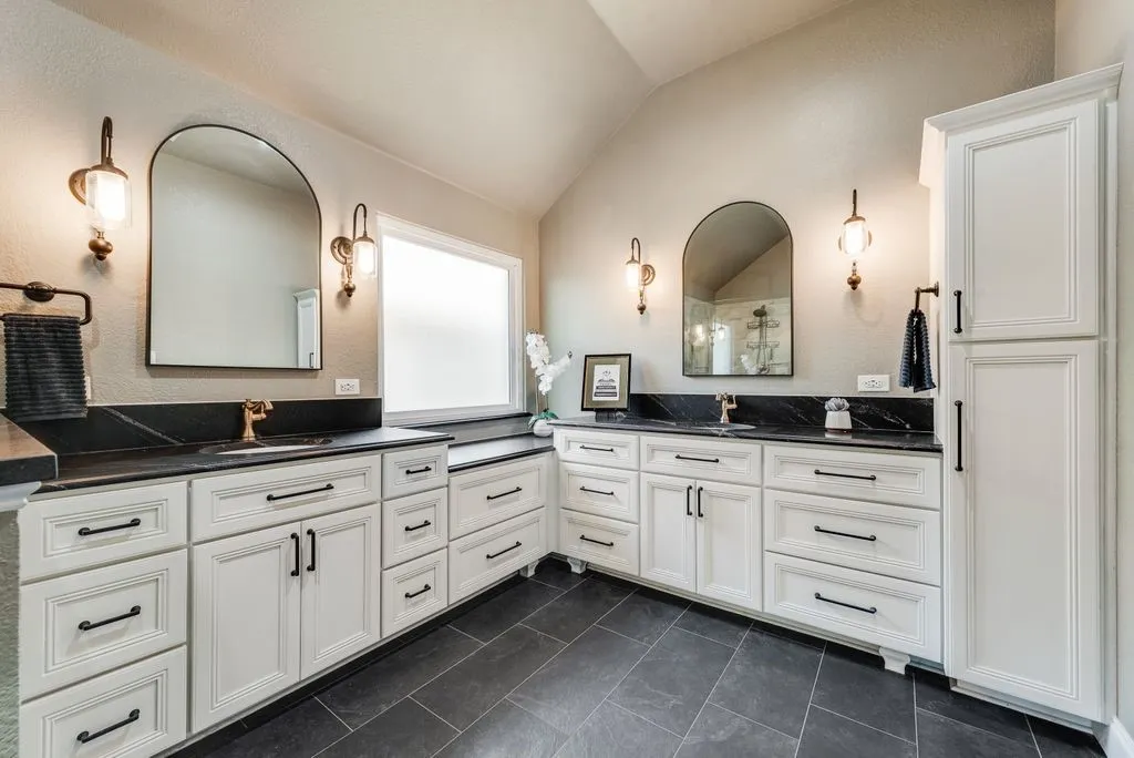 Single Family Residence For Sale in Collin County , 7301 Summer Glen Drive, Mc Kinney, Texas 75072, 3 Bedroom, 2 Bathroom, 2 Garage spaces, 2,520 Sqft, built in 2001, mls#21222431, Real Estate Agent in Mc Kinney, Homes For Sale in Collin county, Homes For Sale in Mc Kinney, Realtor in Mc Kinney Texas, Real Estate Brokerage Independent Realty Texas, Luminita Cordes Realtor