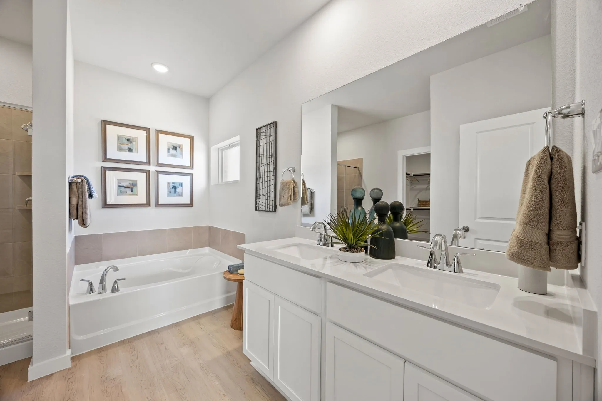 Single Family Residence For Sale in Collin County , 1517 Xavier Street, Anna, Texas 75409, 4 Bedroom, 2 Bathroom, 2 Garage spaces, 1,859 Sqft, built in 2026, New Construction - Incomplete, mls#21222540, Real Estate Agent in Anna, Homes For Sale in Collin county, Homes For Sale in Anna, Realtor in Anna Texas, Real Estate Brokerage Independent Realty Texas, Luminita Cordes Realtor